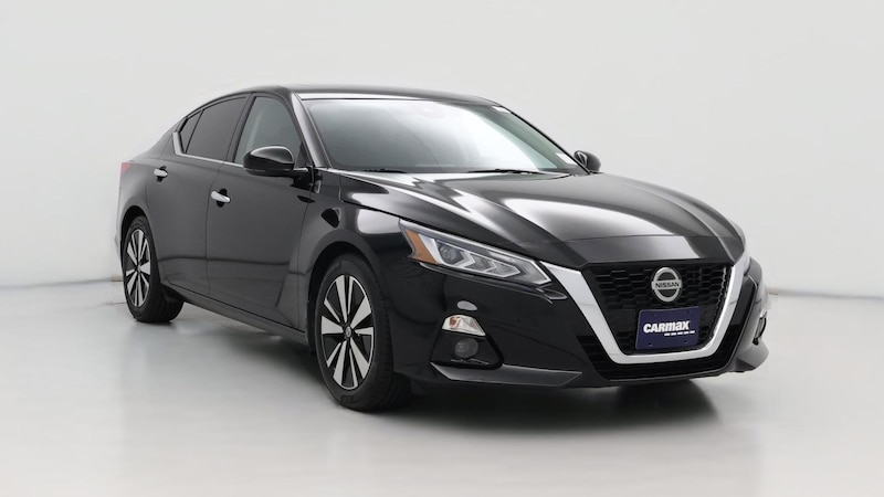 2020 Nissan Altima SV Hero Image