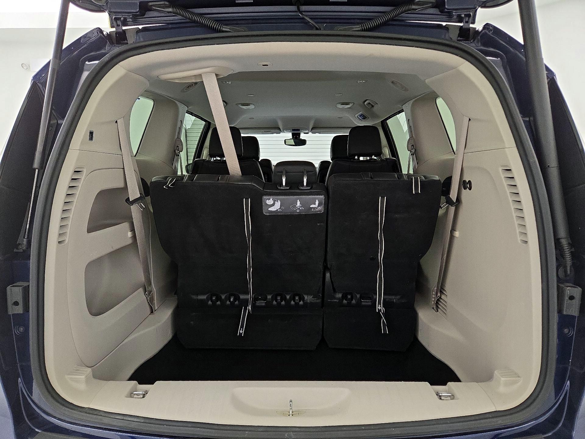 Thumbnail: 2017 Chrysler Pacifica - 20
