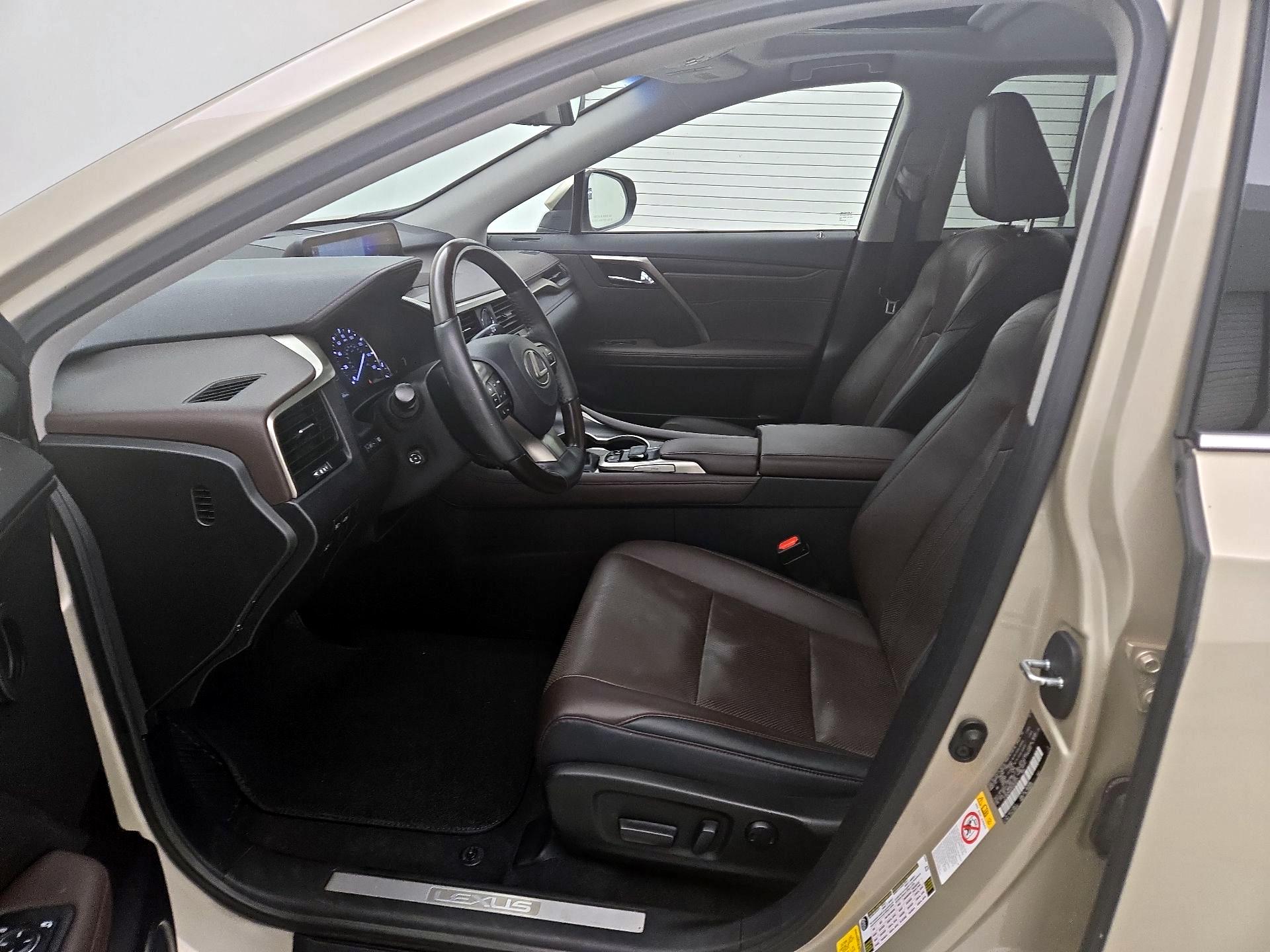 Thumbnail: 2016 Lexus RX - 11