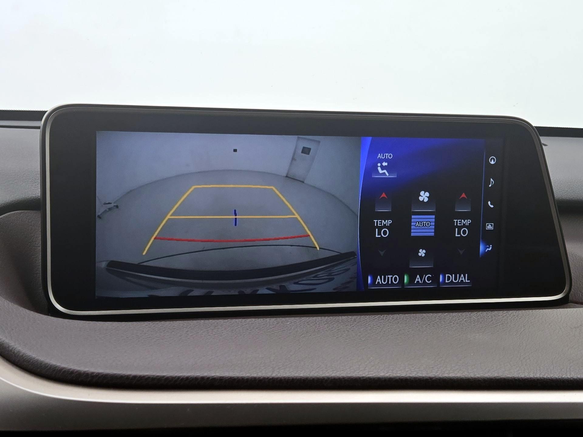 Thumbnail: 2016 Lexus RX - 15