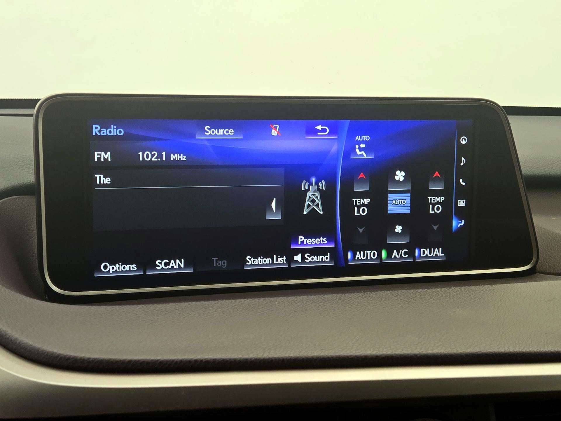 Thumbnail: 2016 Lexus RX - 16