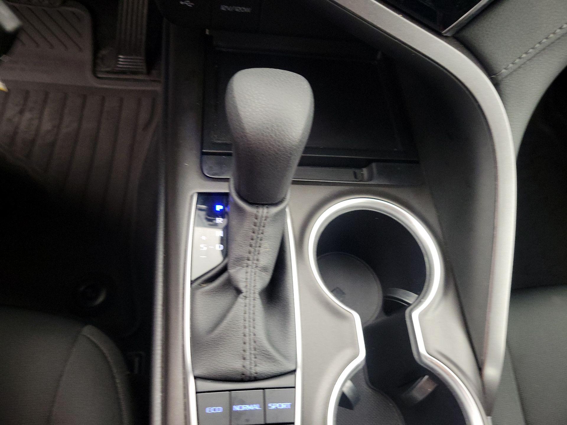 Thumbnail: 2024 Toyota Camry - 17