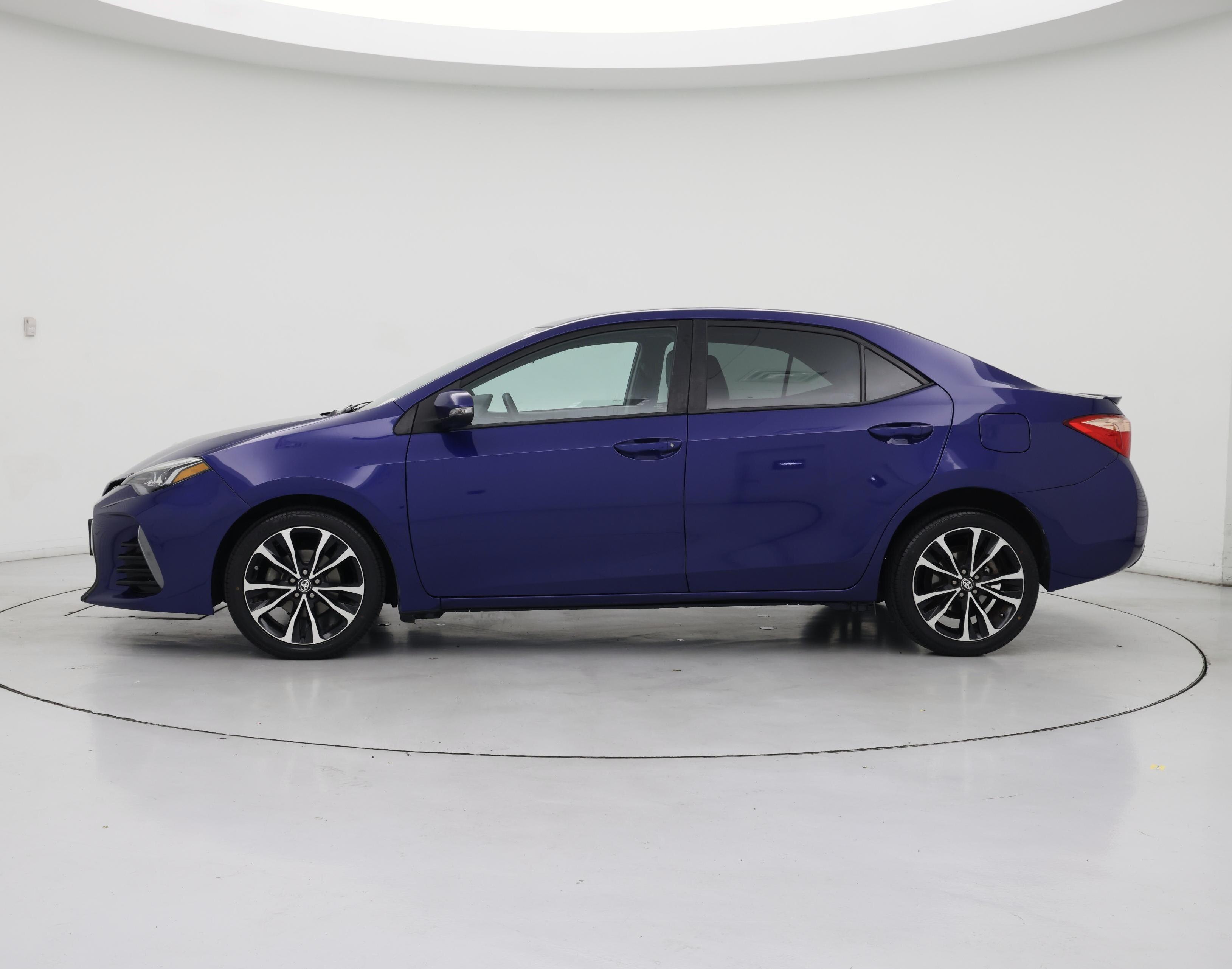 Thumbnail: 2017 Toyota Corolla - 3