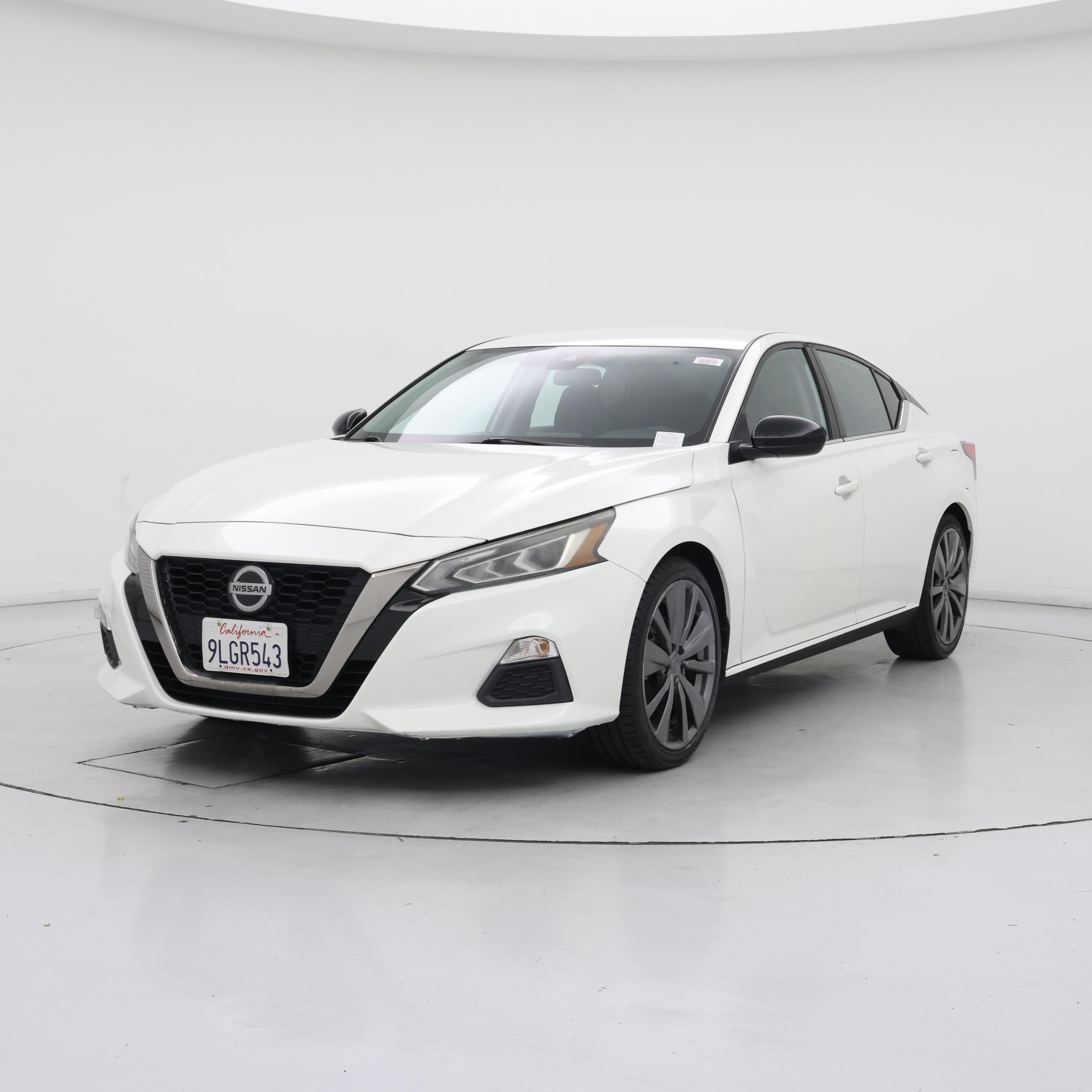 Thumbnail: 2020 Nissan Altima - 4
