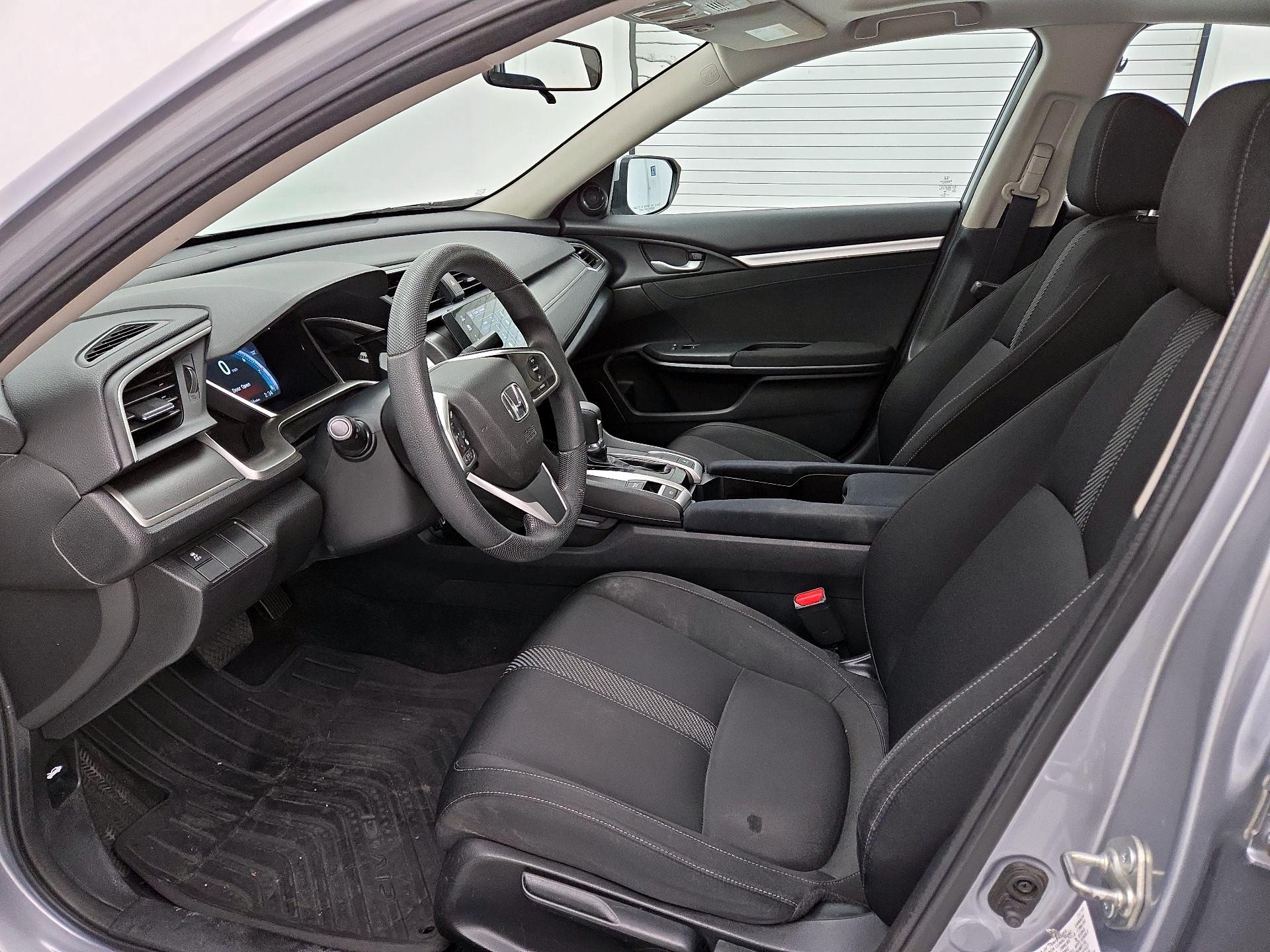 Thumbnail: 2016 Honda Civic - 11