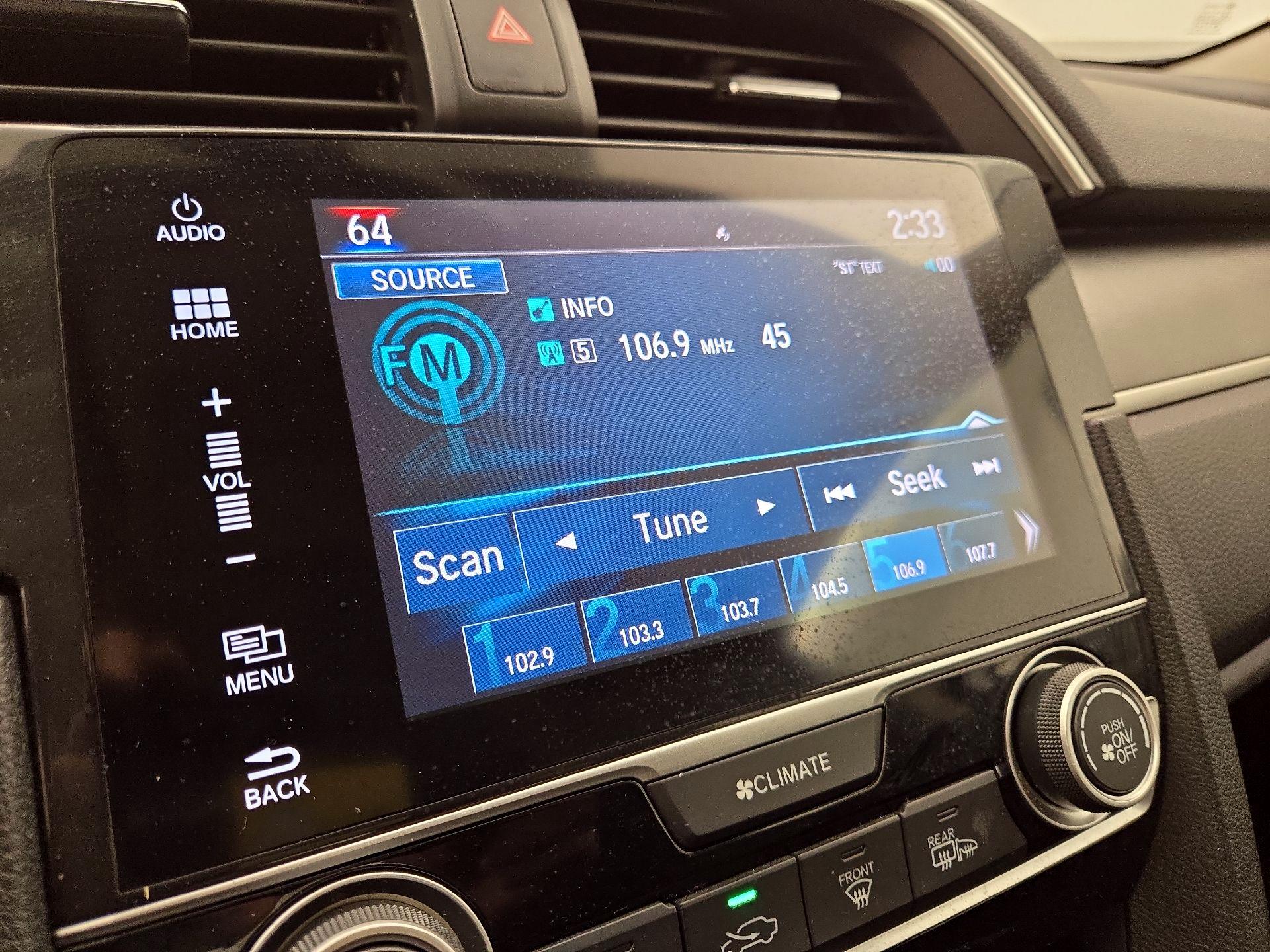 Thumbnail: 2016 Honda Civic - 15