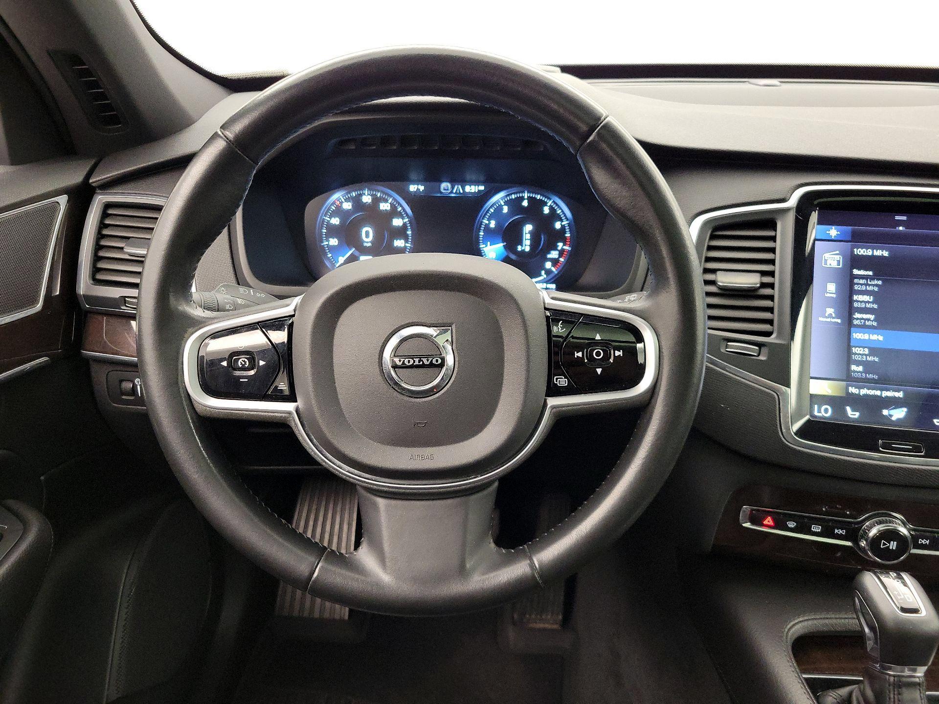 Thumbnail: 2019 Volvo XC90 - 10