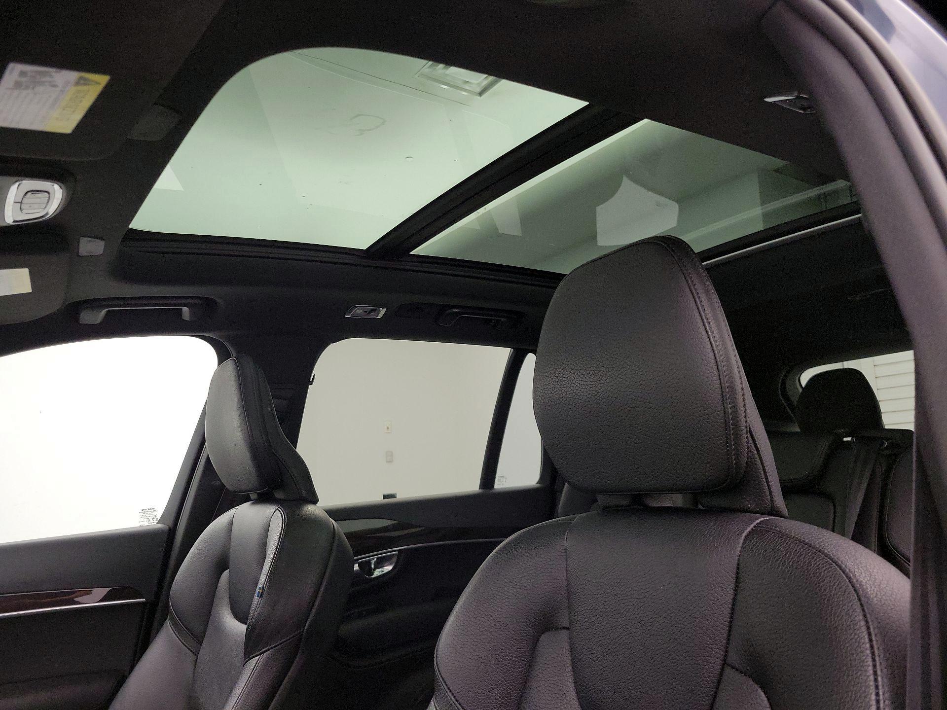 Thumbnail: 2019 Volvo XC90 - 20