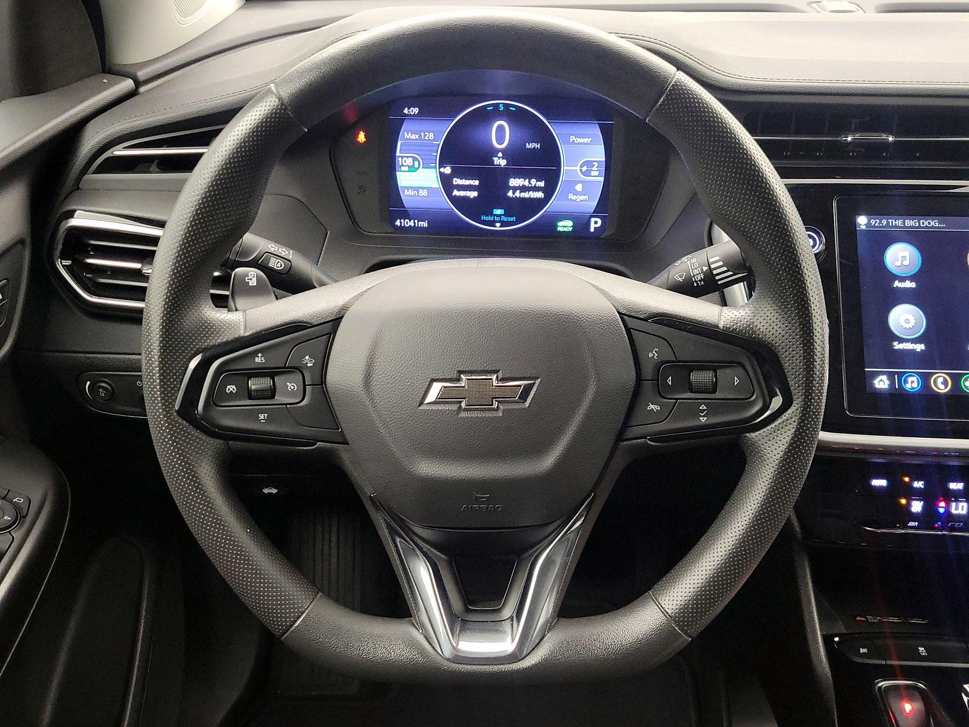 Thumbnail: 2023 Chevrolet Bolt EUV - 10