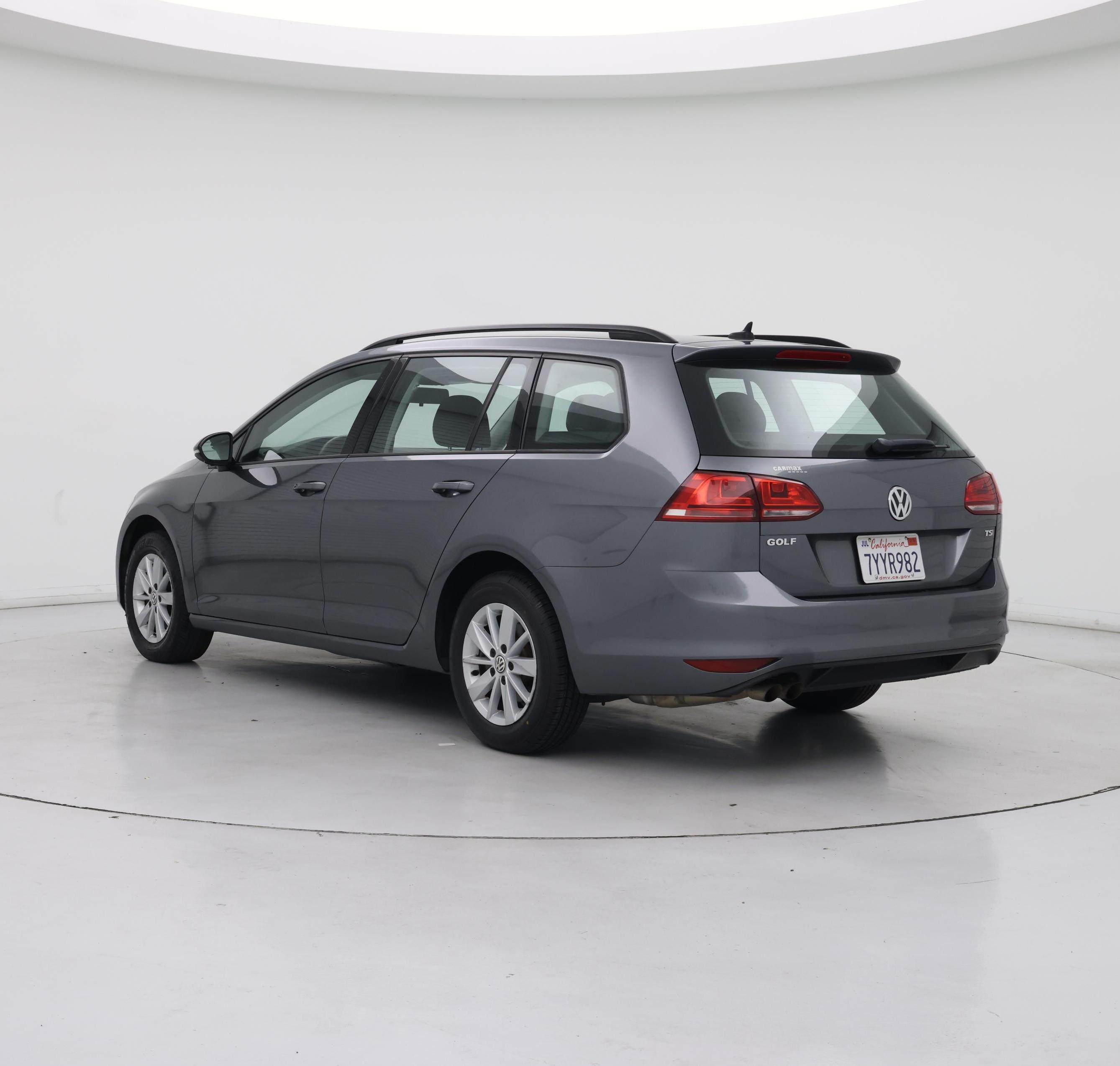 Thumbnail: 2016 Volkswagen Golf - 2