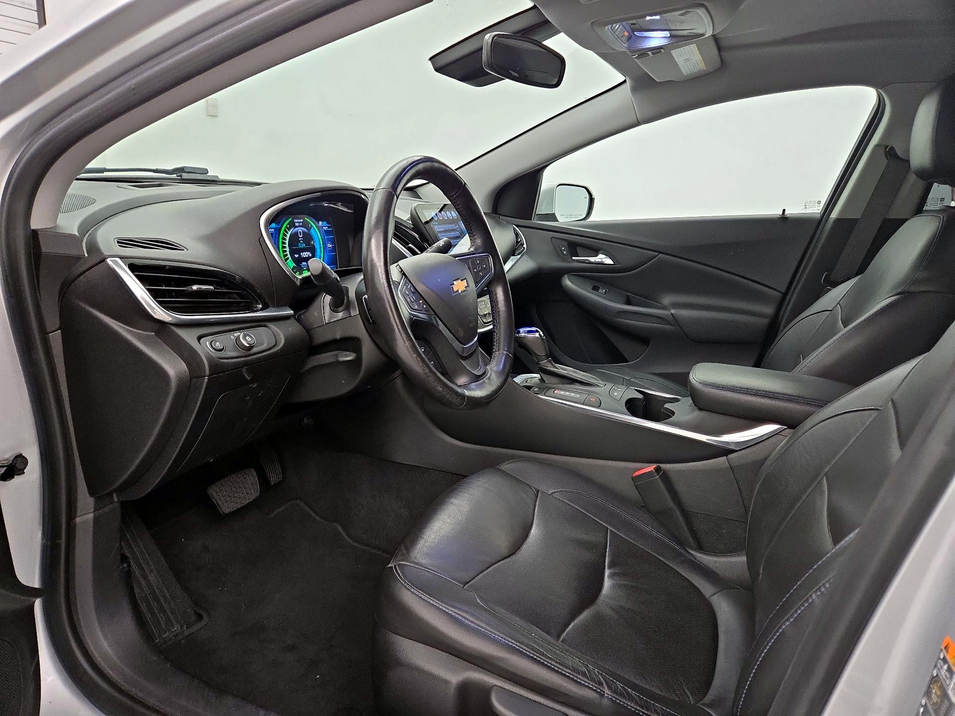 Thumbnail: 2018 Chevrolet Volt - 9