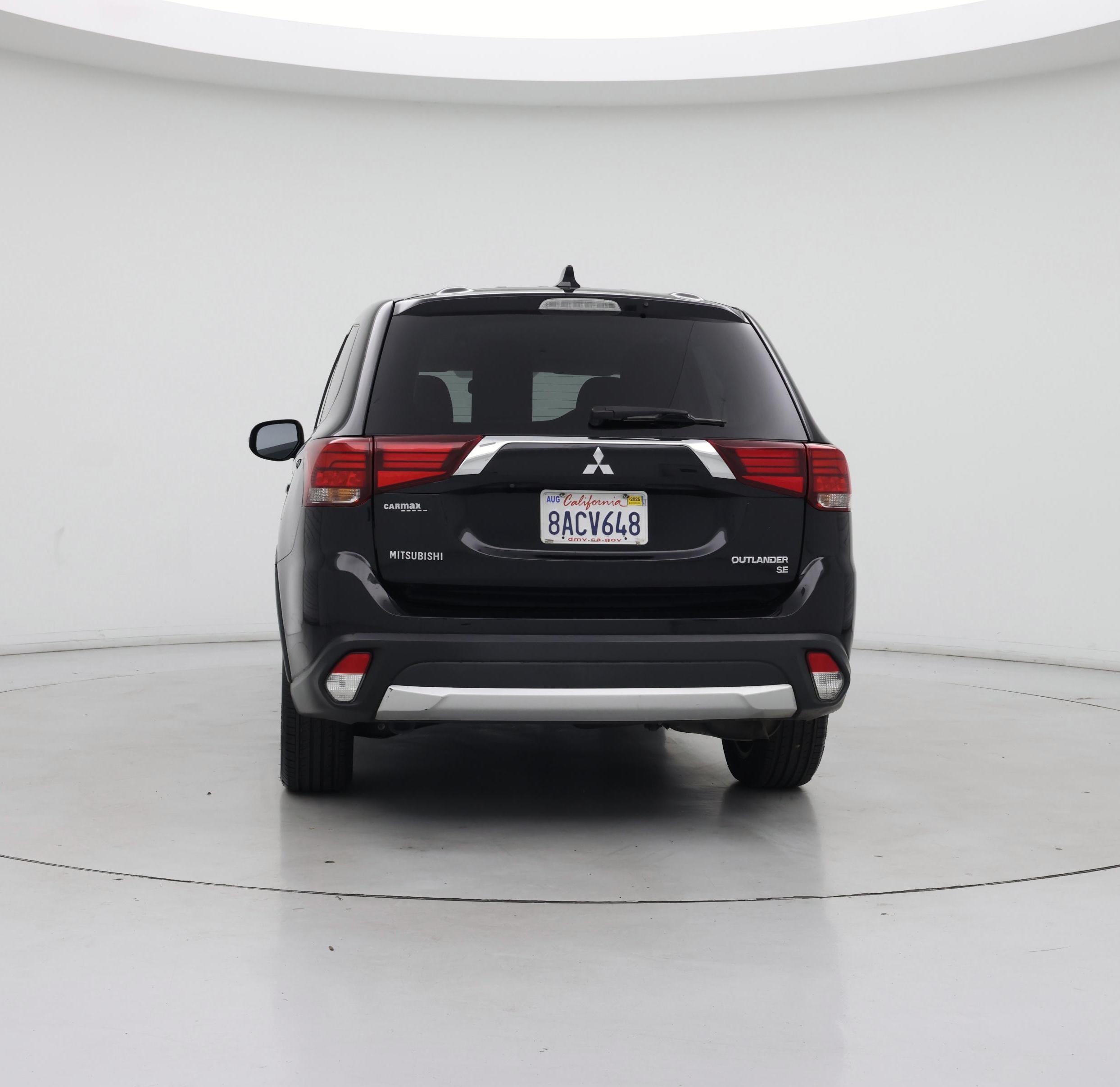 Thumbnail: 2017 Mitsubishi Outlander - 6