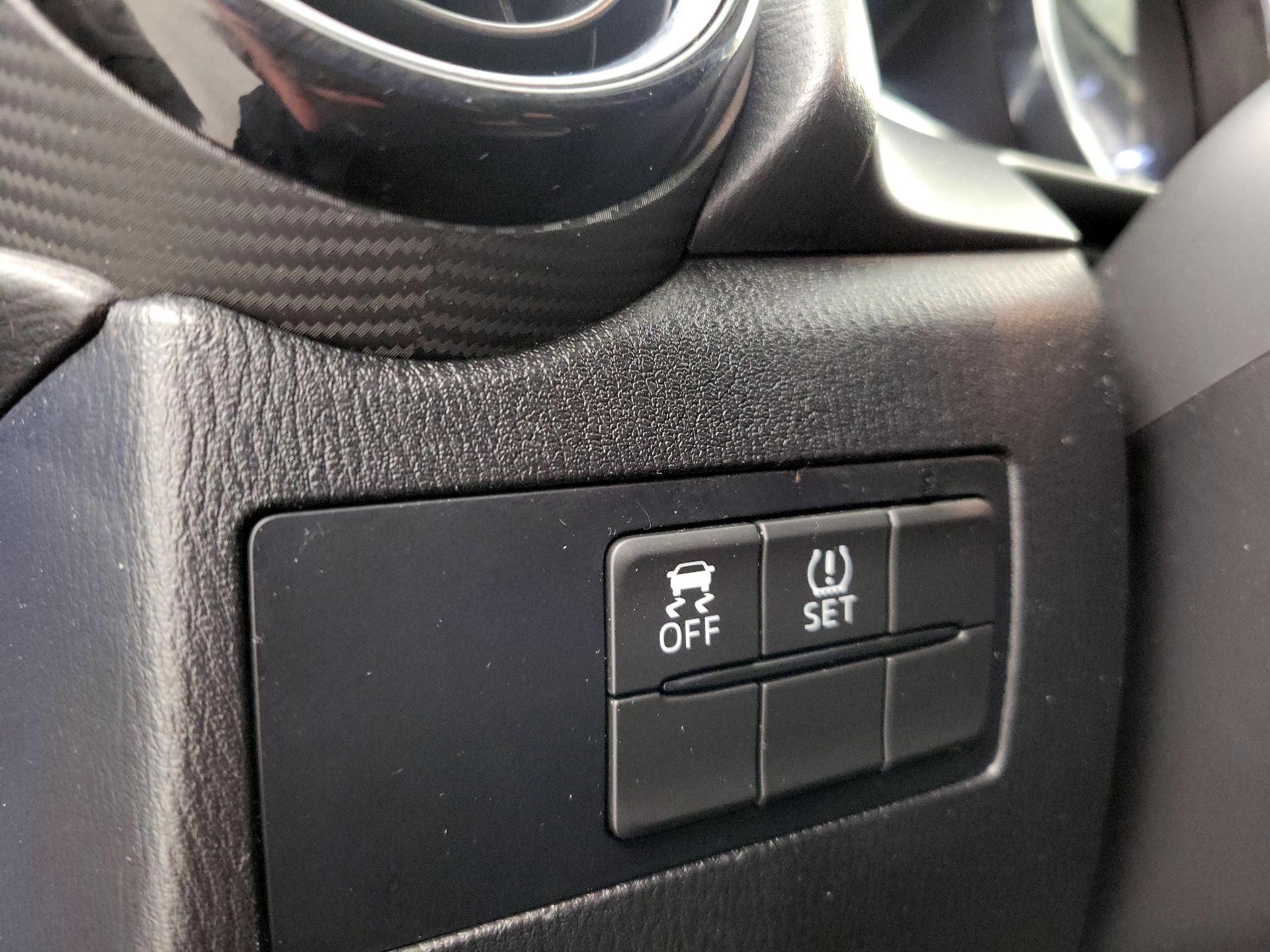 Thumbnail: 2016 Scion iA - 13