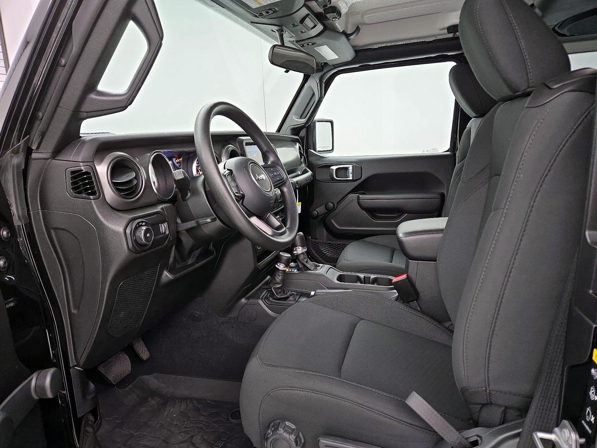 Thumbnail: 2023 Jeep Wrangler - 9