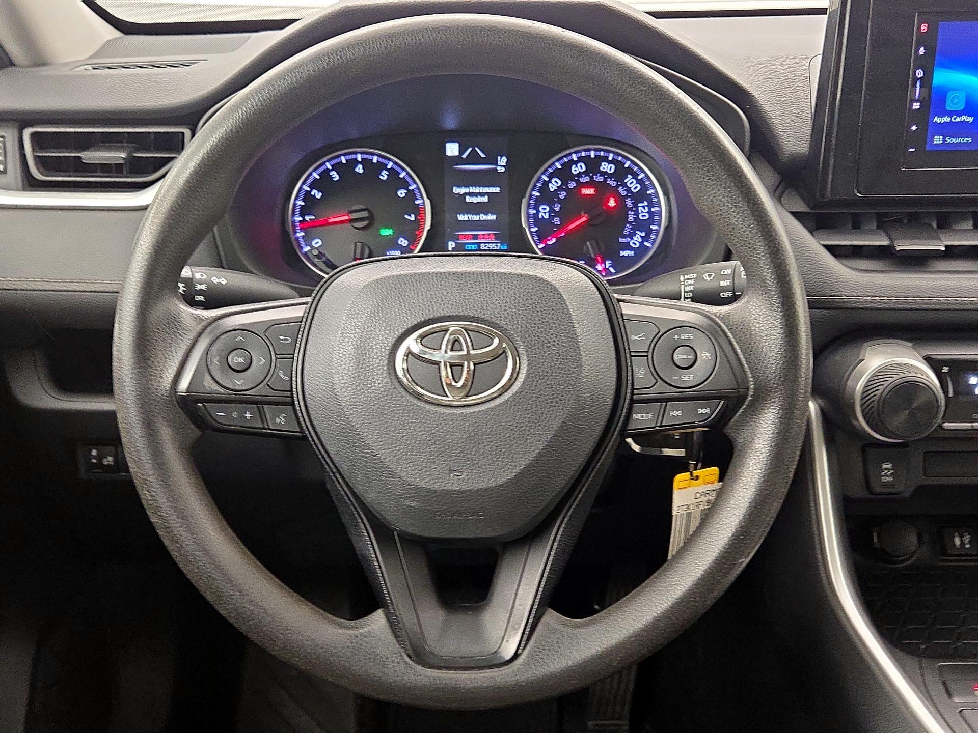 Thumbnail: 2019 Toyota RAV4 - 10