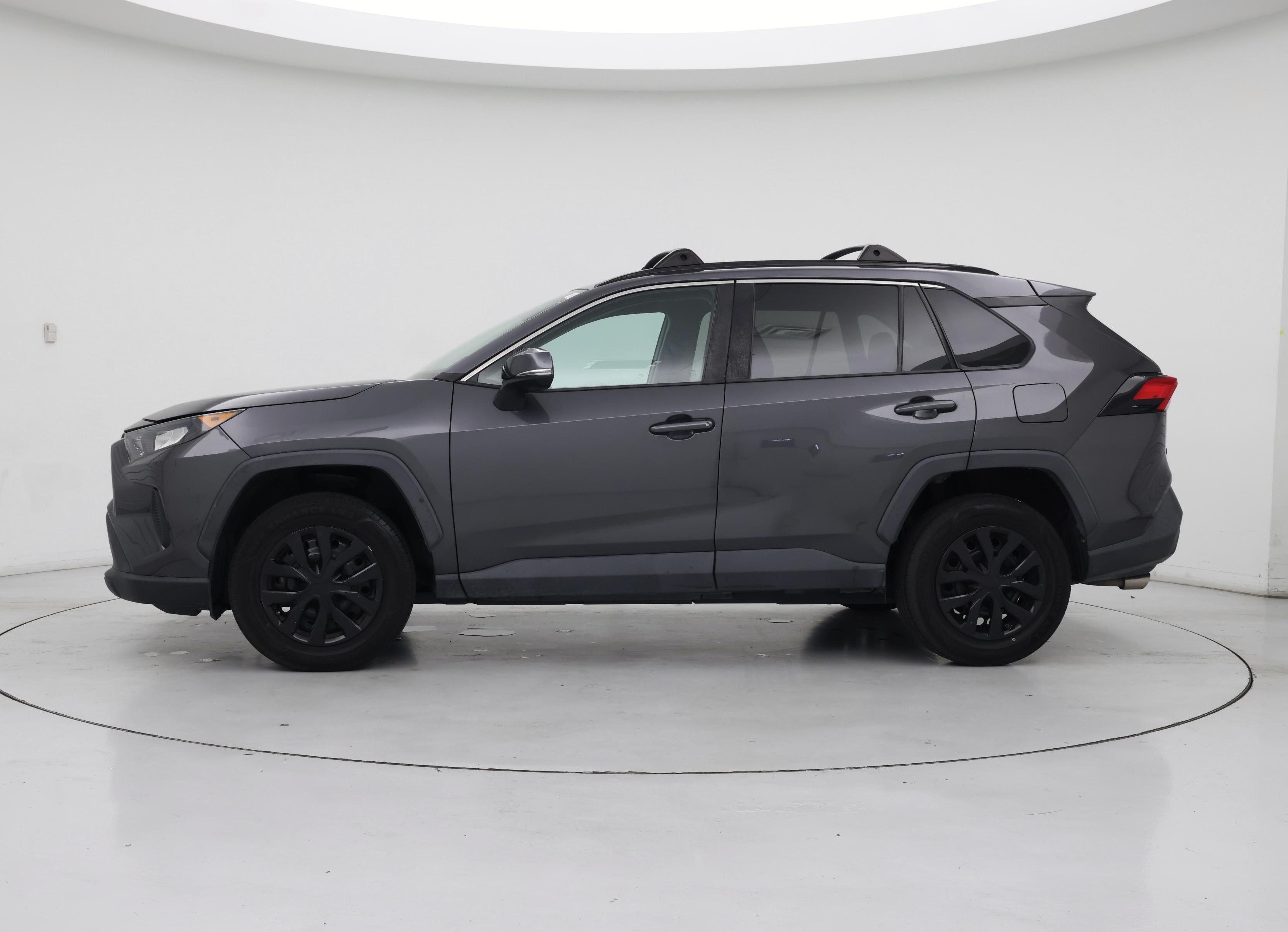 Thumbnail: 2019 Toyota RAV4 - 3