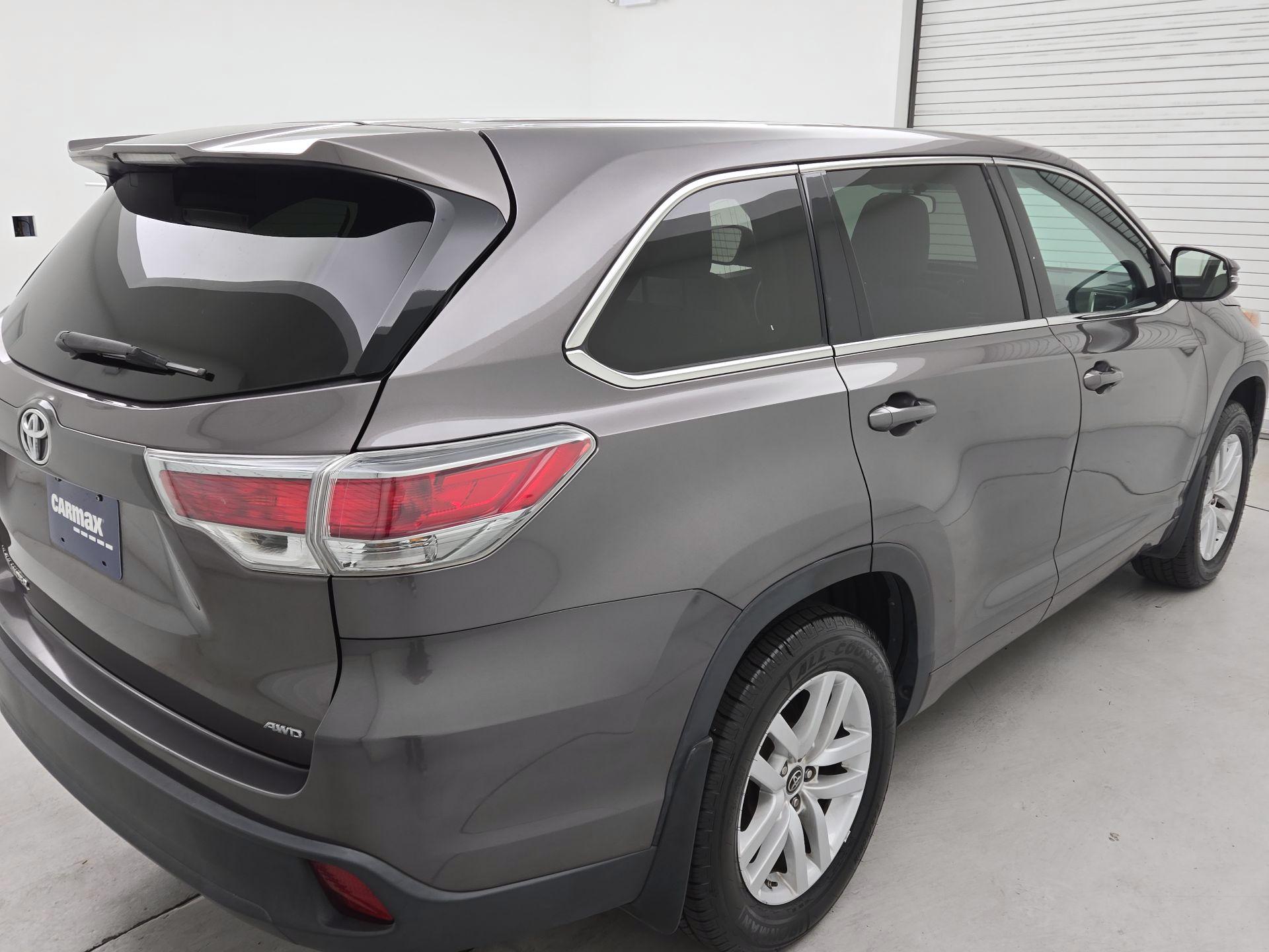 Thumbnail: 2016 Toyota Highlander - 5