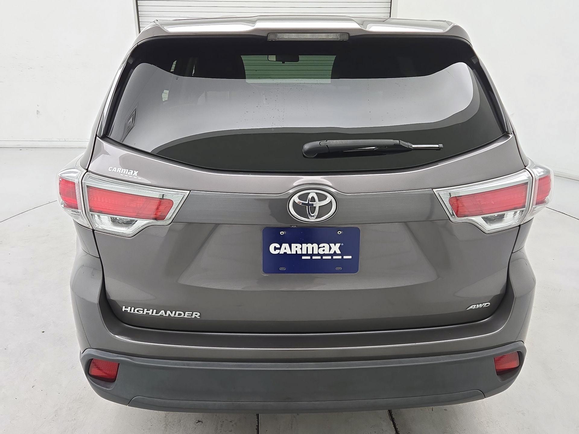 Thumbnail: 2016 Toyota Highlander - 6
