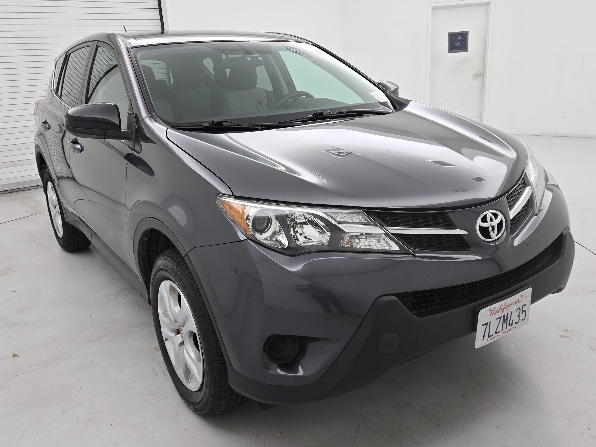 Thumbnail: 2015 Toyota RAV4 - 1