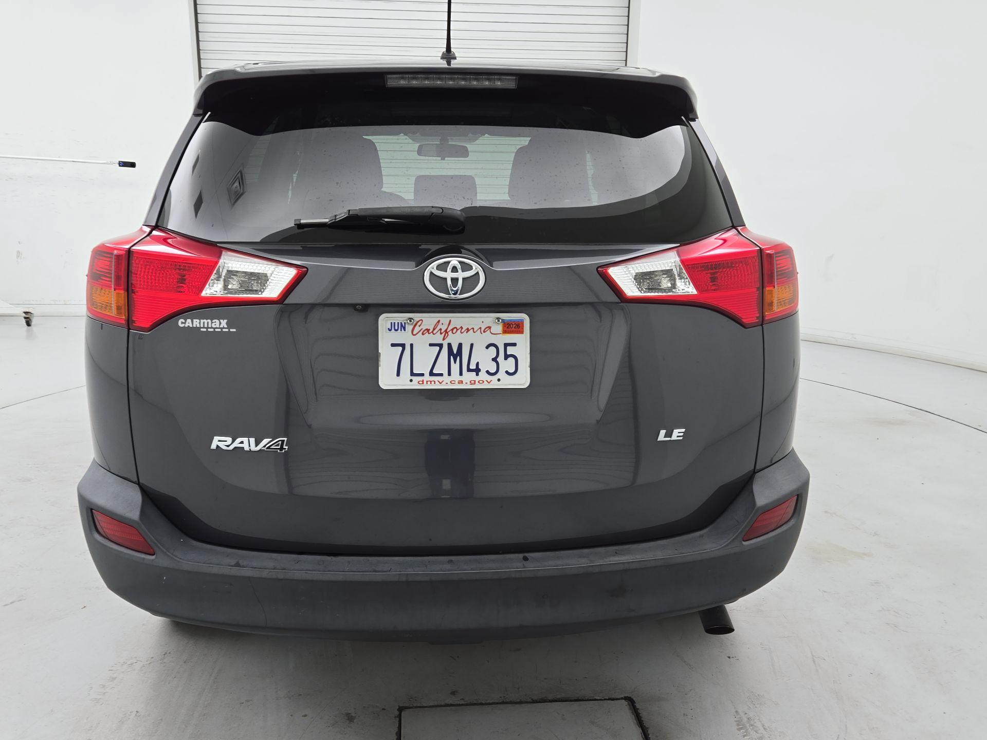 Thumbnail: 2015 Toyota RAV4 - 6