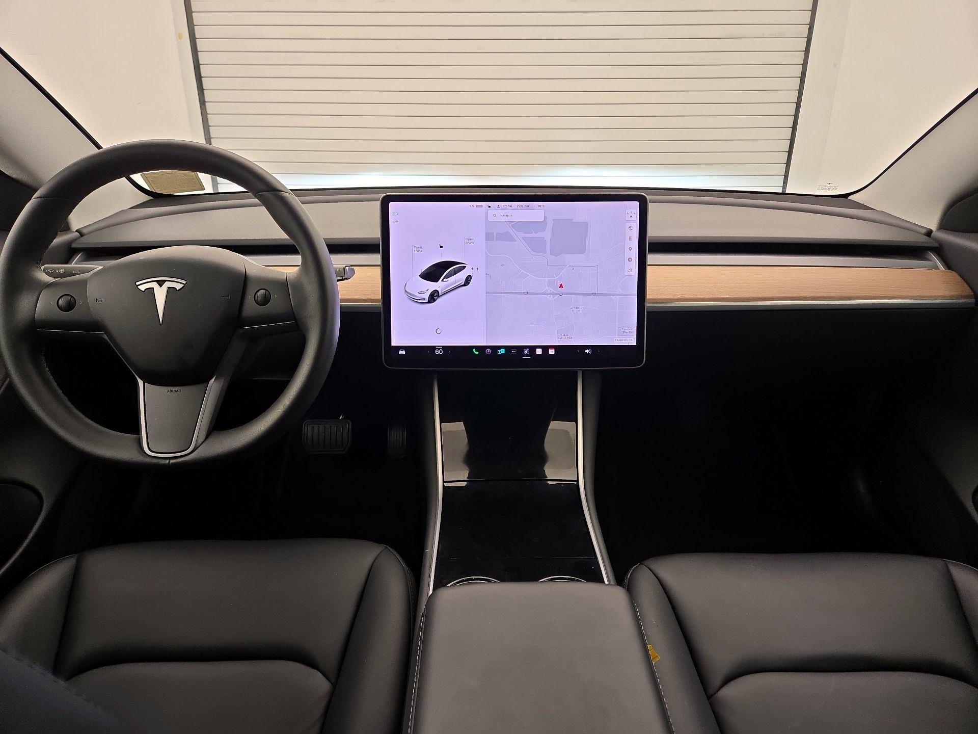 Thumbnail: 2020 Tesla Model 3 - 8