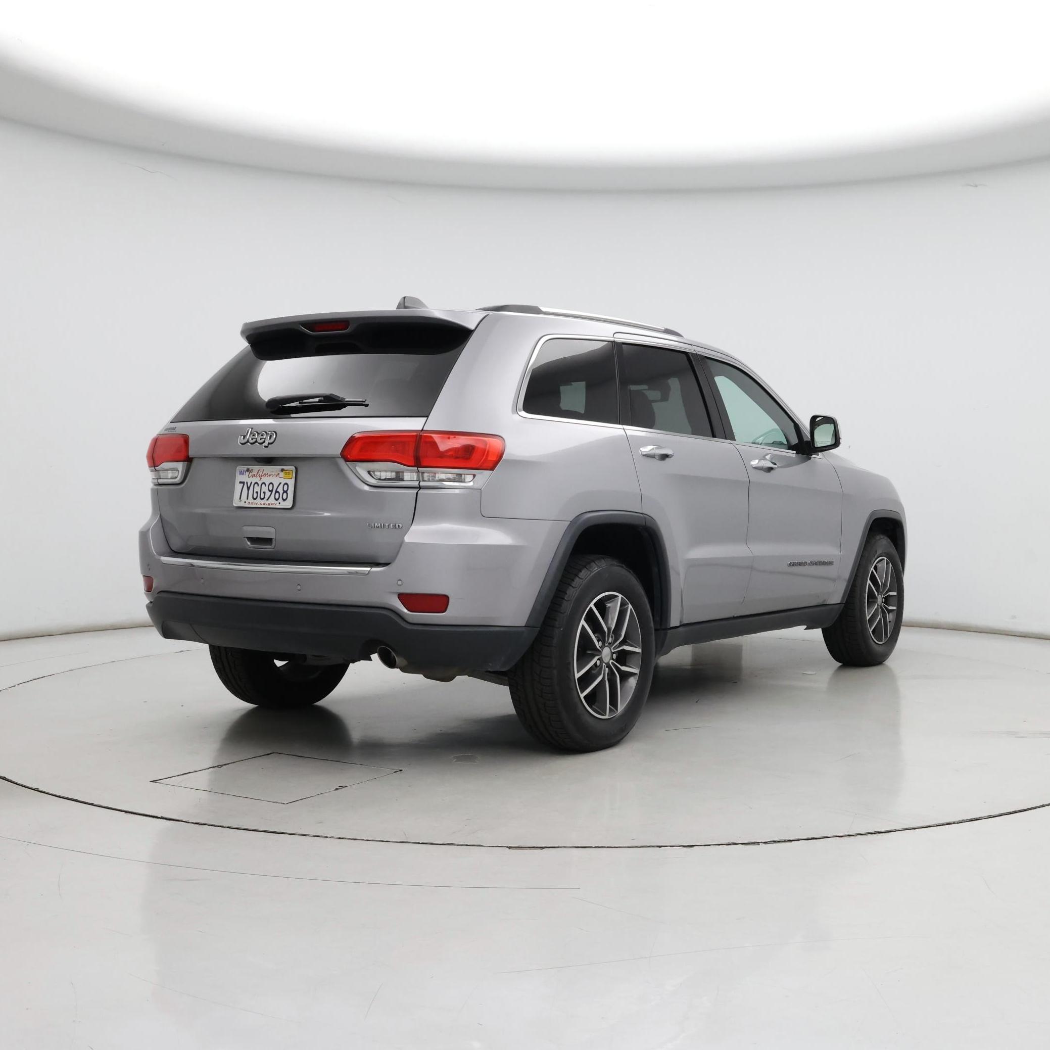 Thumbnail: 2017 Jeep Grand Cherokee - 8