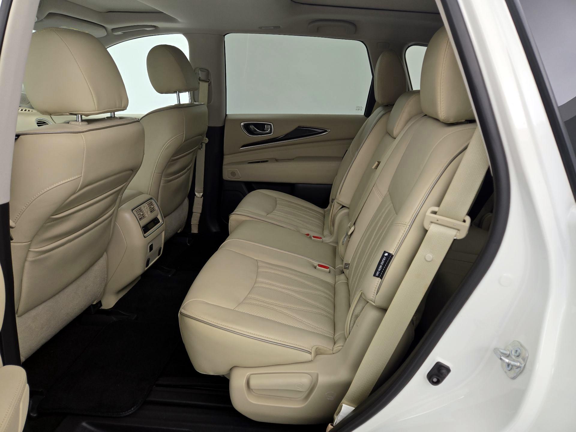 Thumbnail: 2018 INFINITI QX60 - 16