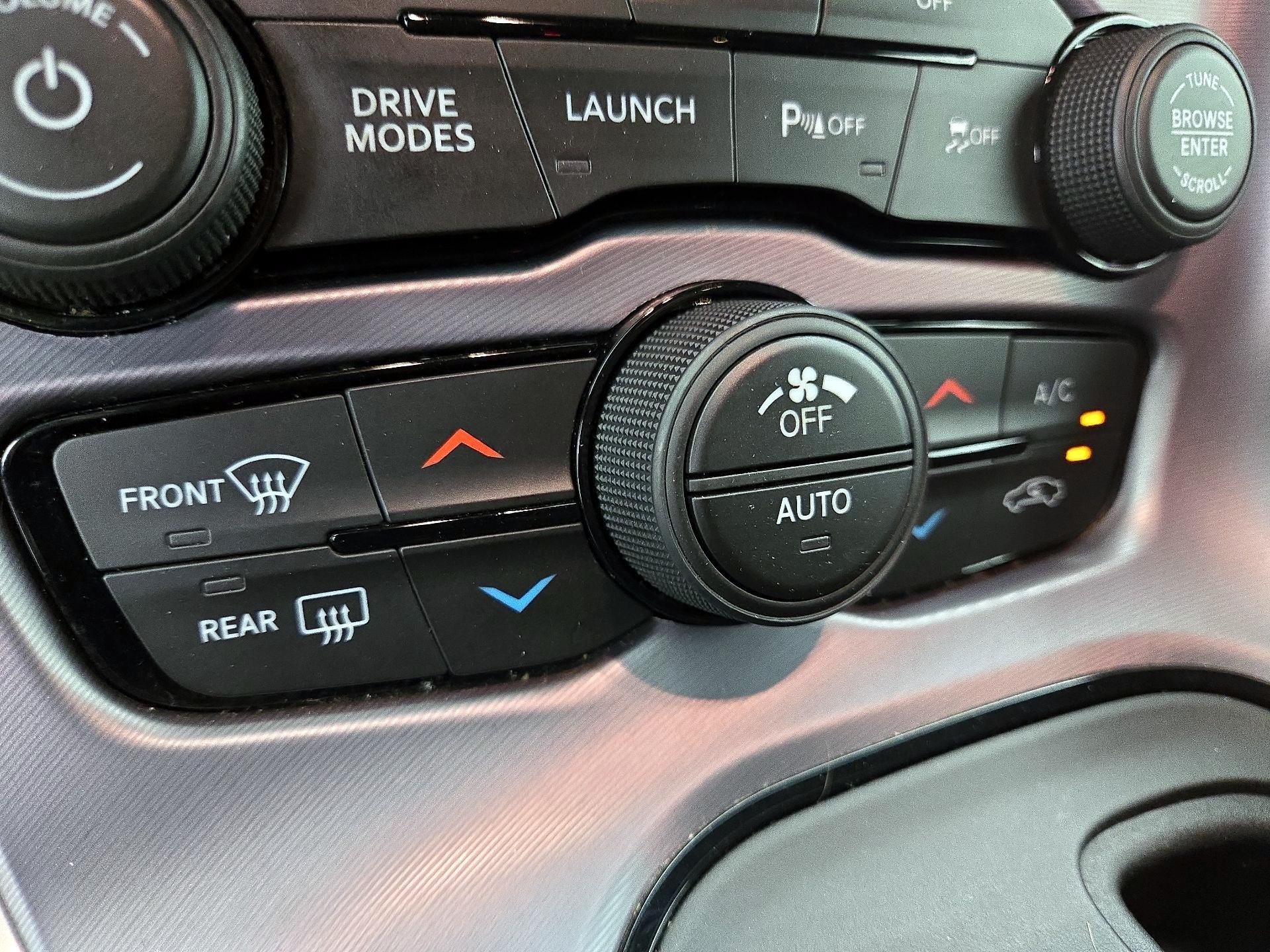 Thumbnail: 2019 Dodge Challenger - 14