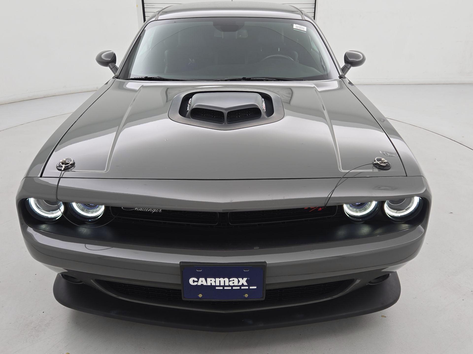 Thumbnail: 2019 Dodge Challenger - 2