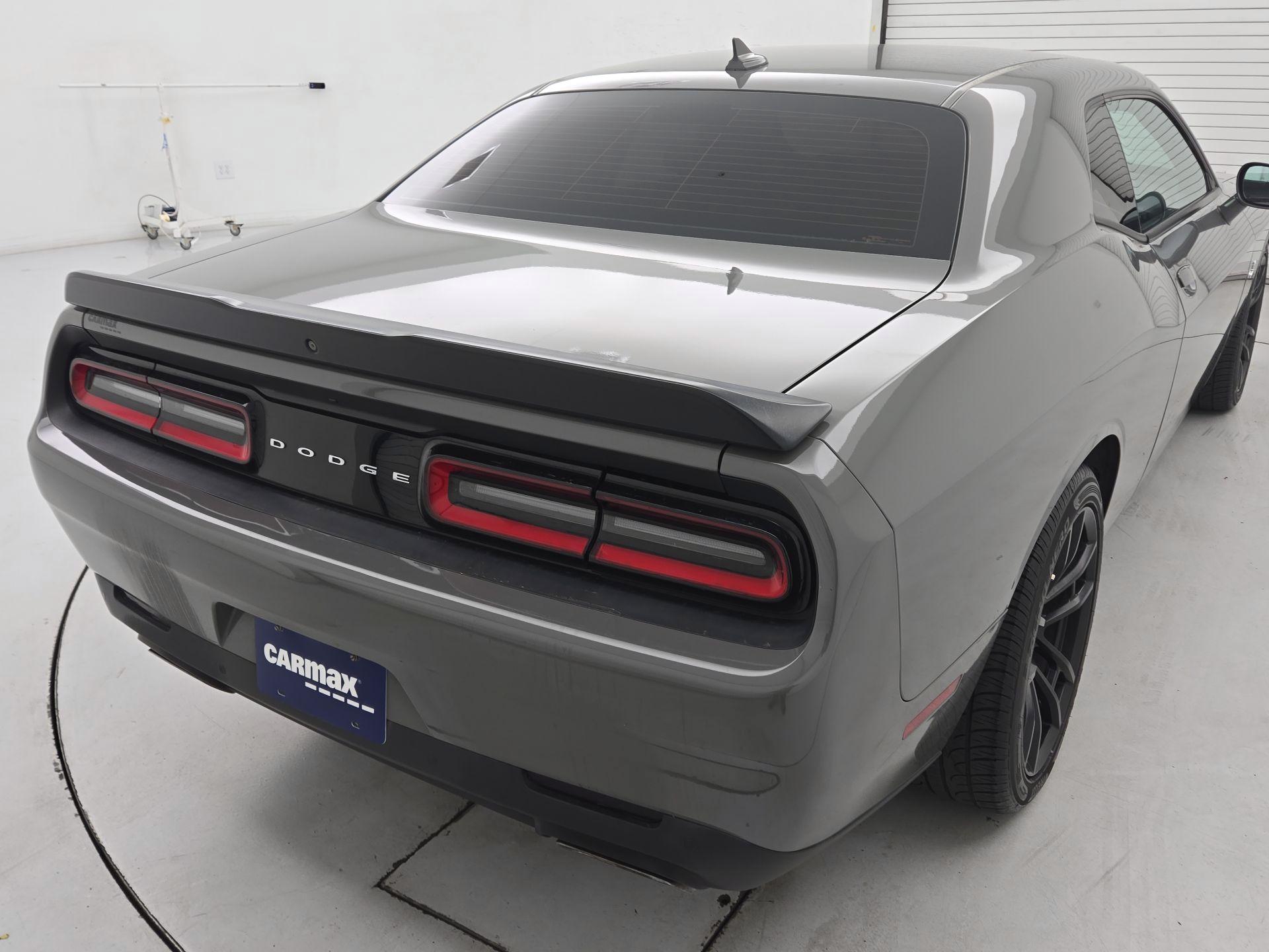 Thumbnail: 2019 Dodge Challenger - 5