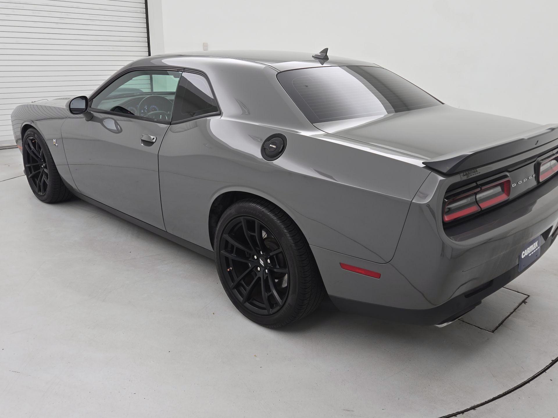 Thumbnail: 2019 Dodge Challenger - 7