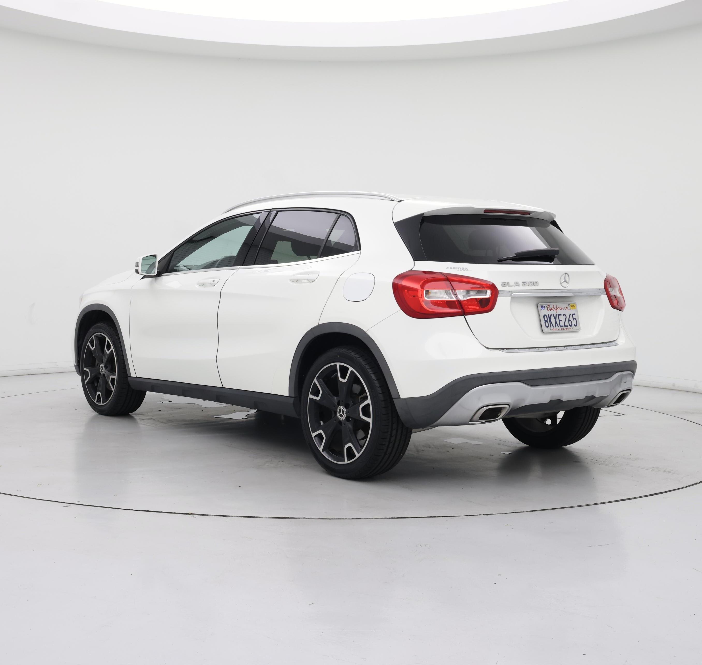 Thumbnail: 2020 Mercedes-Benz GLA - 2