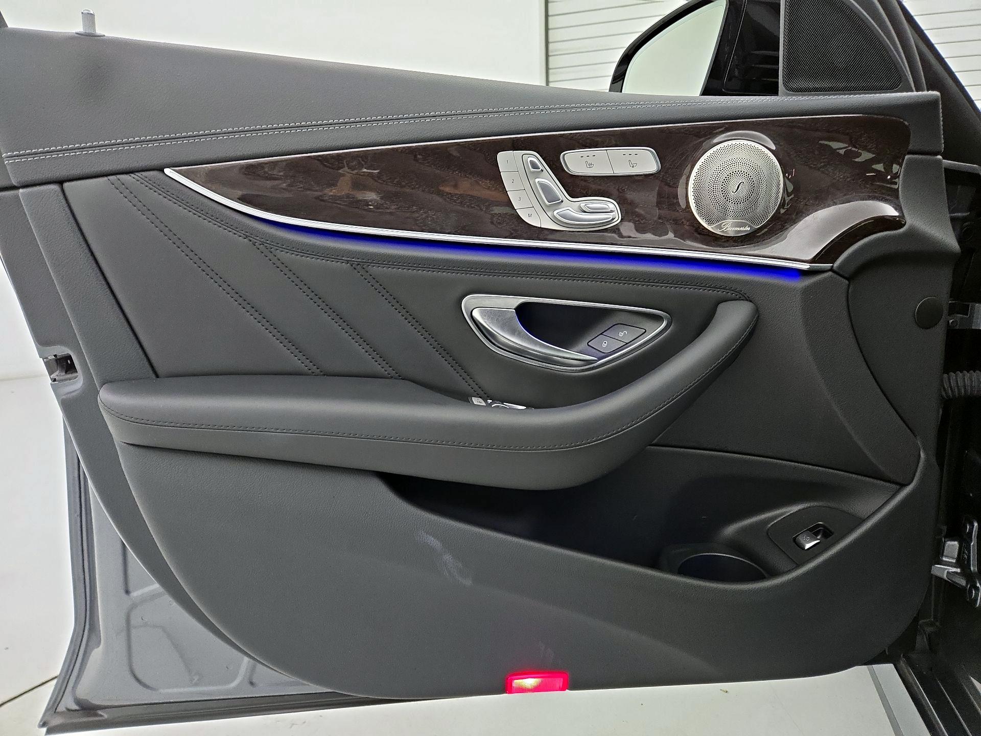 Thumbnail: 2022 Mercedes-Benz E-Class - 10