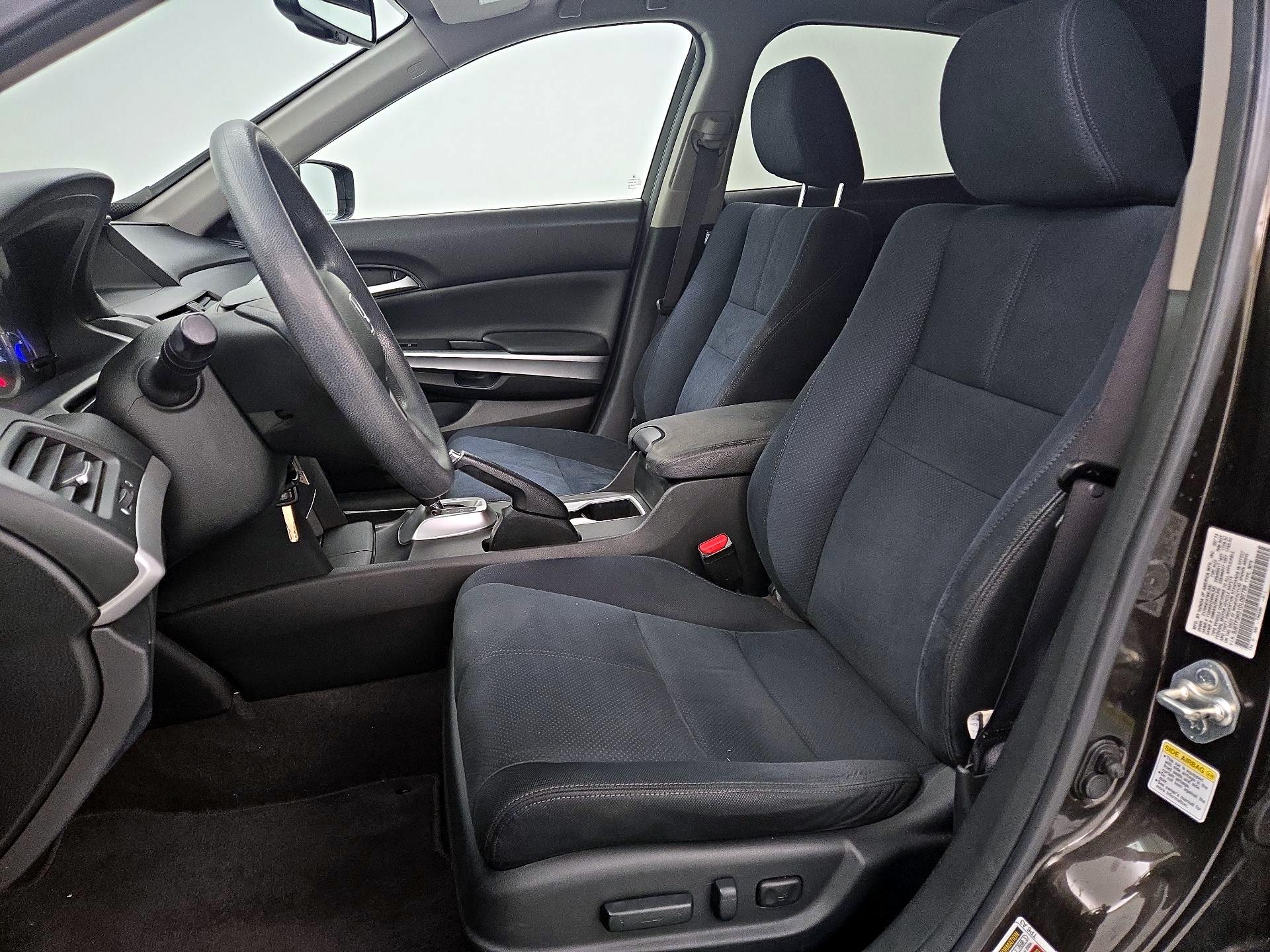 Thumbnail: 2013 Honda Accord Crosstour - 9