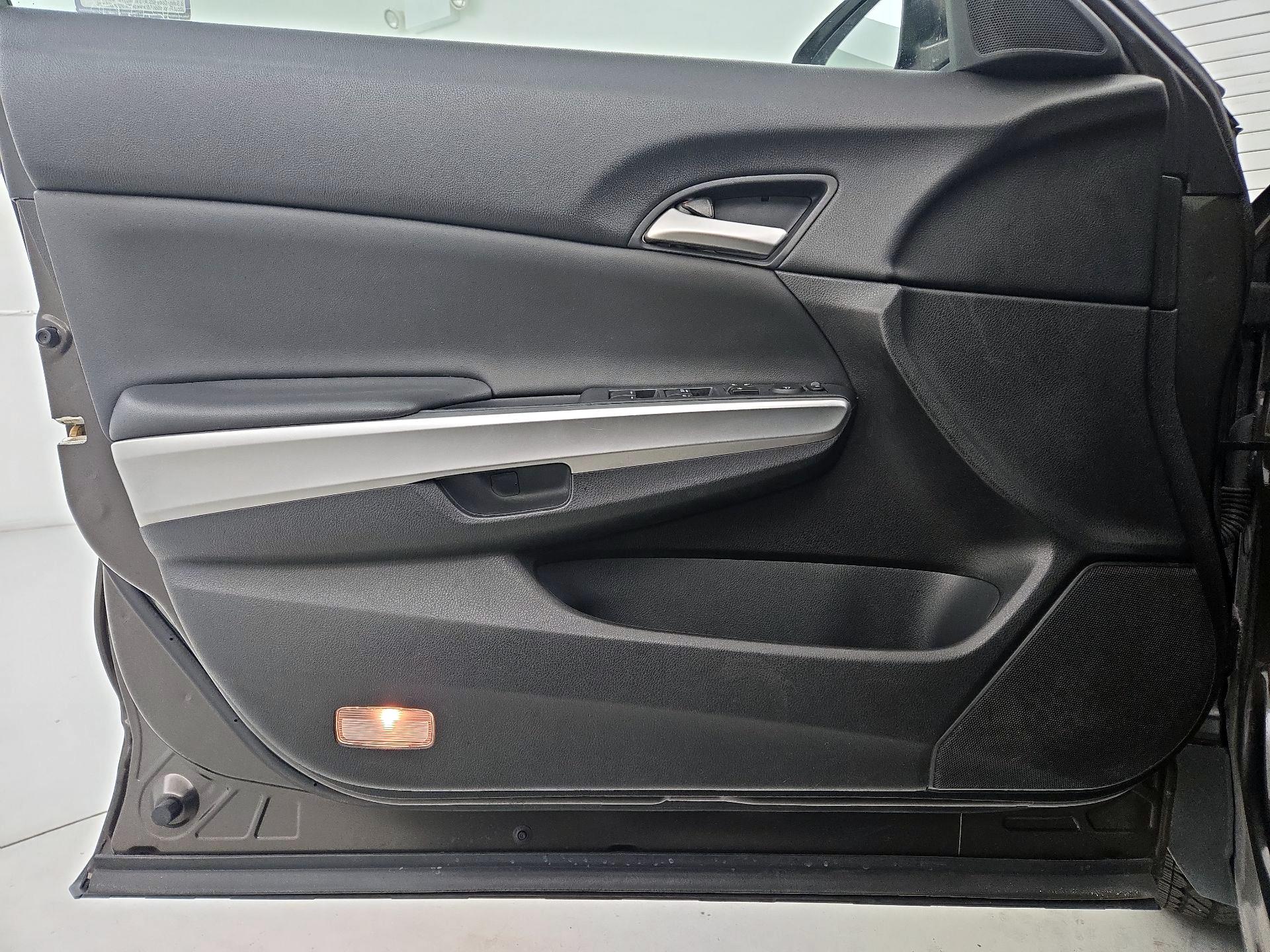 Thumbnail: 2013 Honda Accord Crosstour - 10