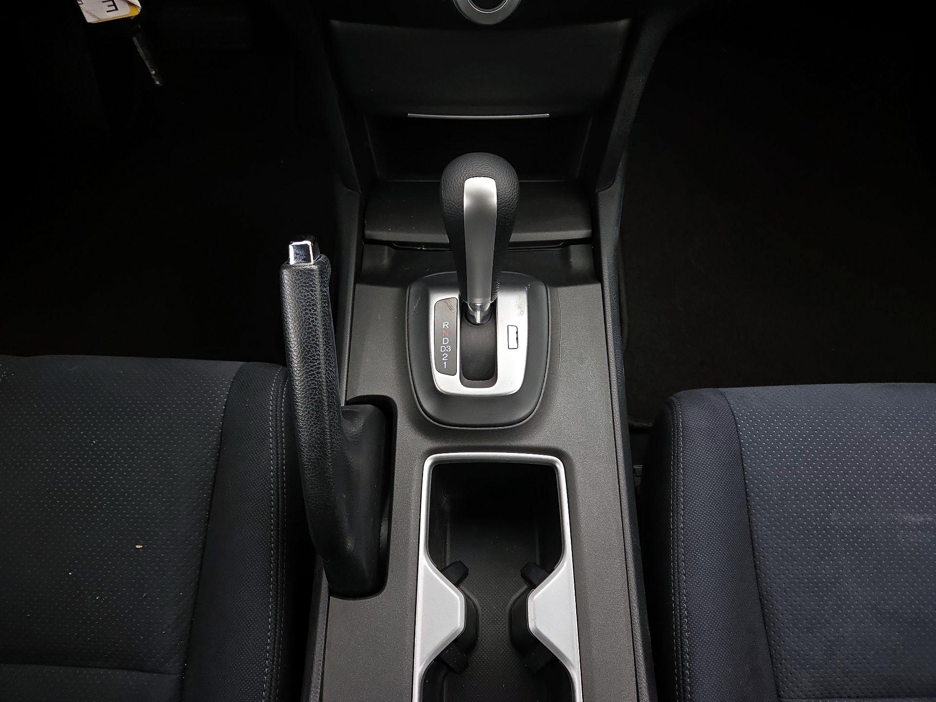 Thumbnail: 2013 Honda Accord Crosstour - 15
