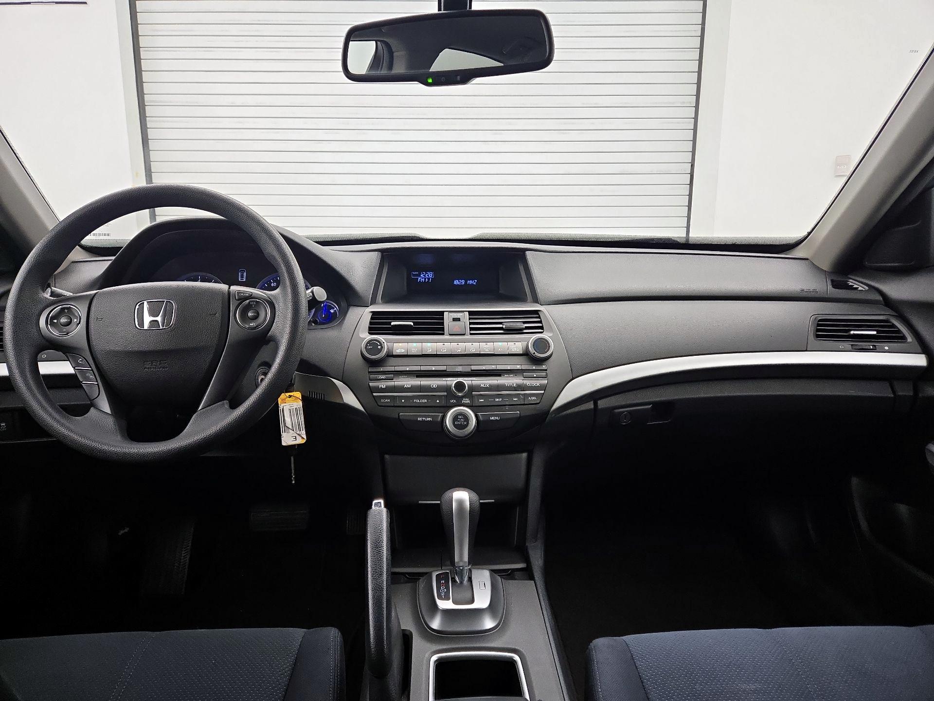Thumbnail: 2013 Honda Accord Crosstour - 8