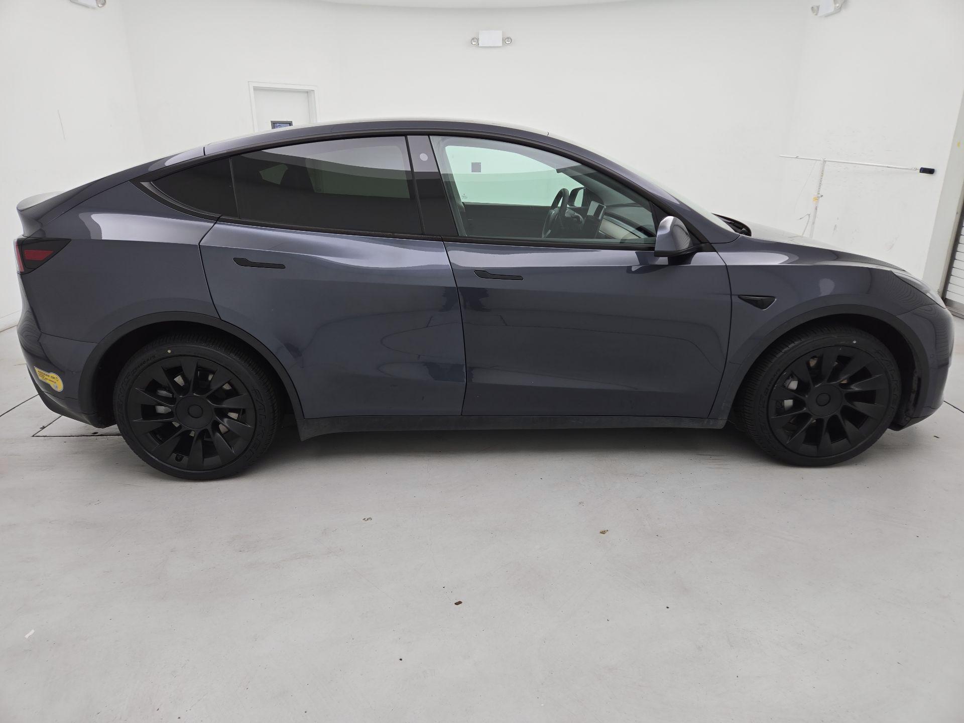 Thumbnail: 2021 Tesla Model Y - 4