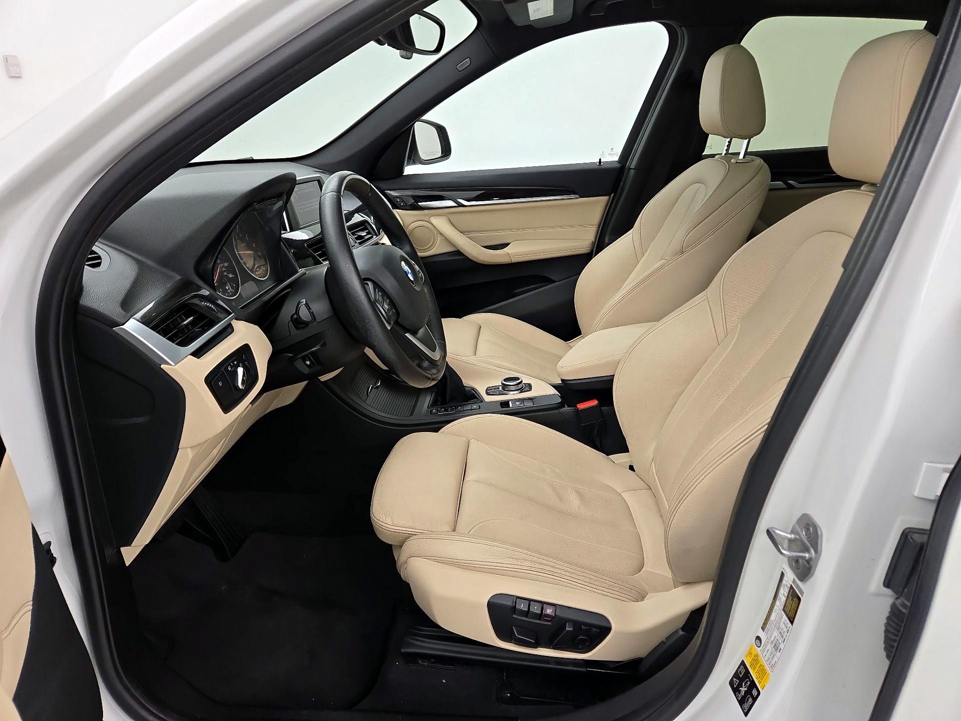 Thumbnail: 2017 BMW X1 - 9