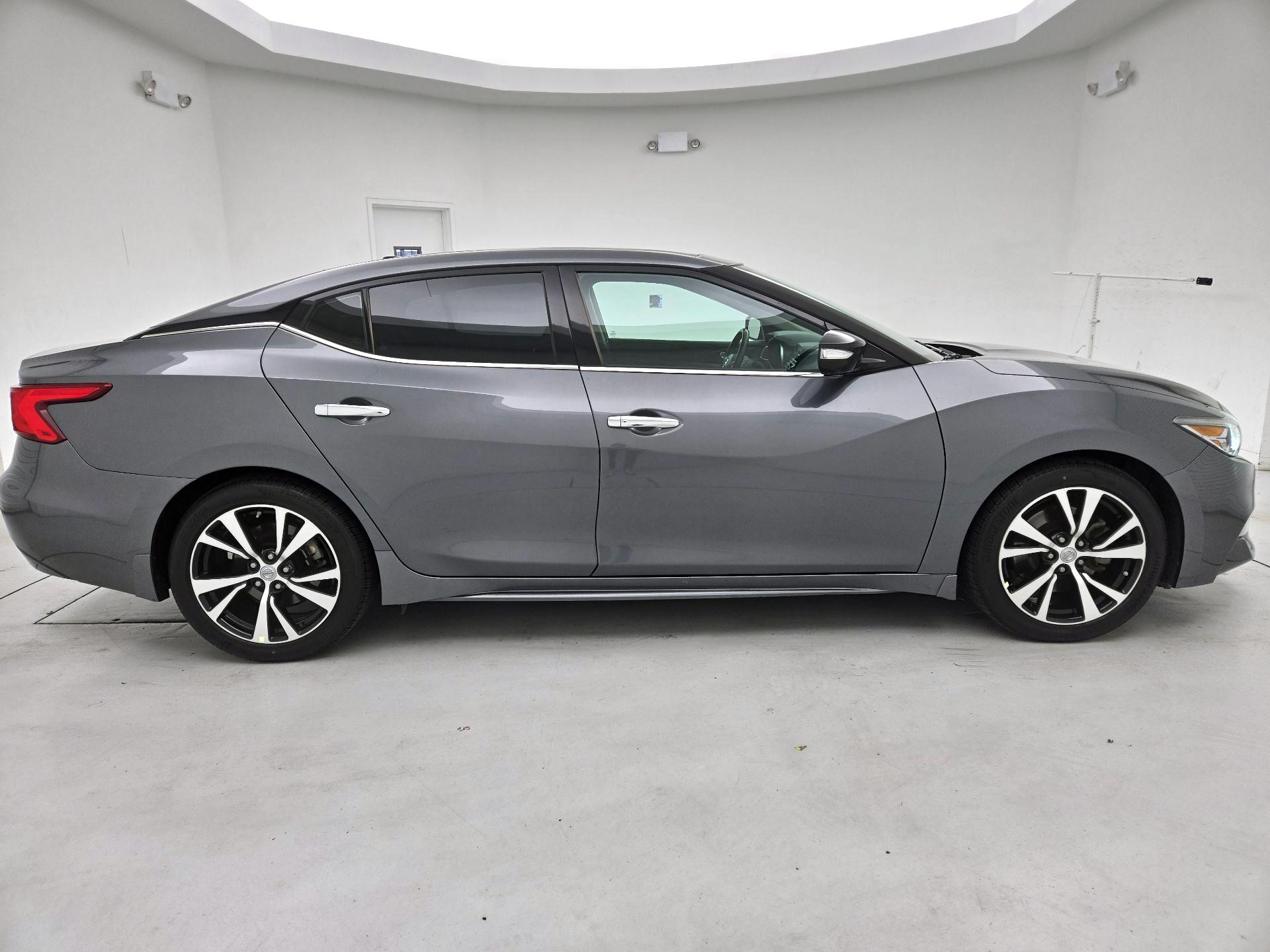 Thumbnail: 2017 Nissan Maxima - 4