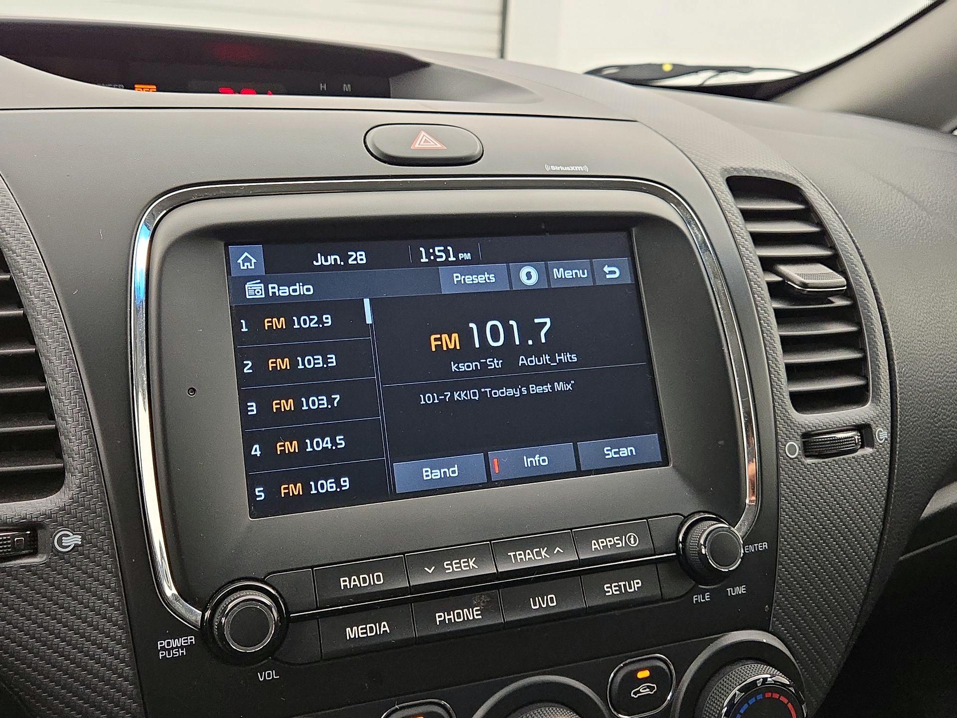 Thumbnail: 2018 Kia Forte - 13