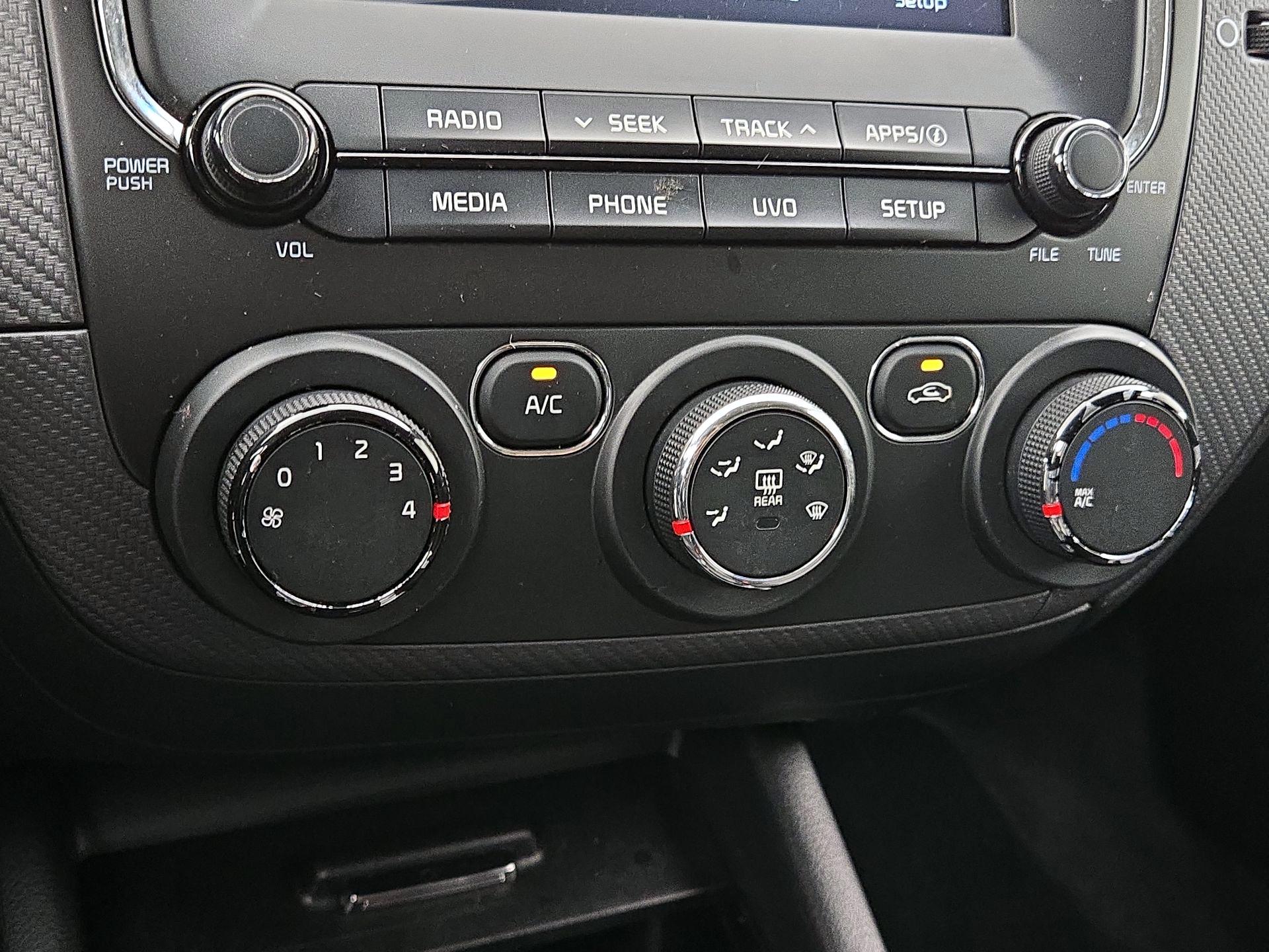 Thumbnail: 2018 Kia Forte - 14