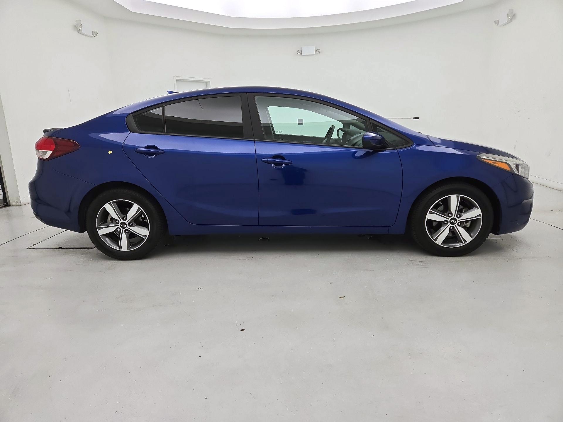 Thumbnail: 2018 Kia Forte - 4