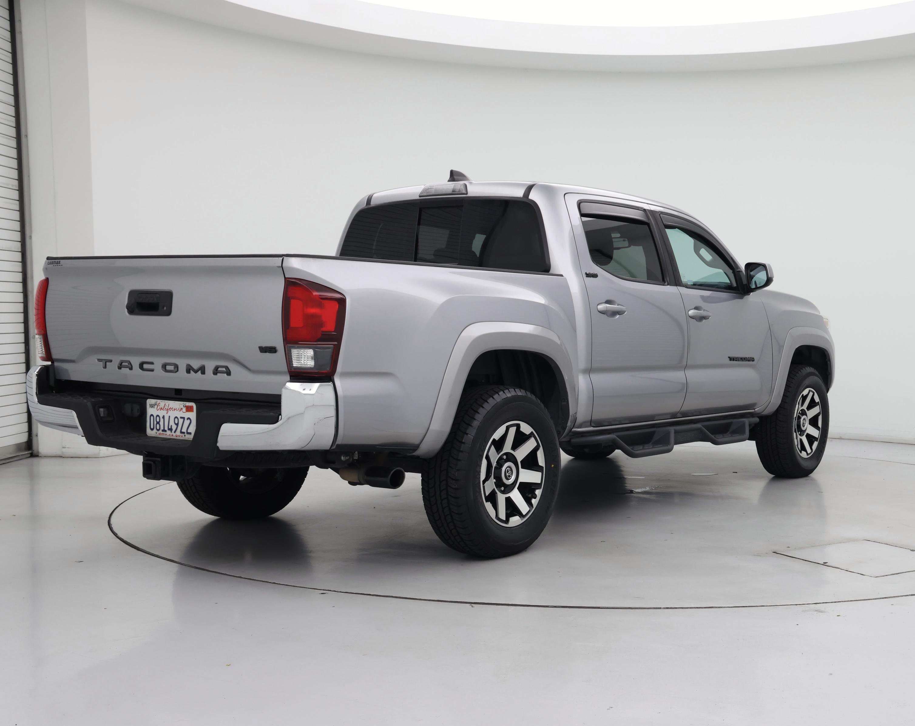 Thumbnail: 2020 Toyota Tacoma - 8