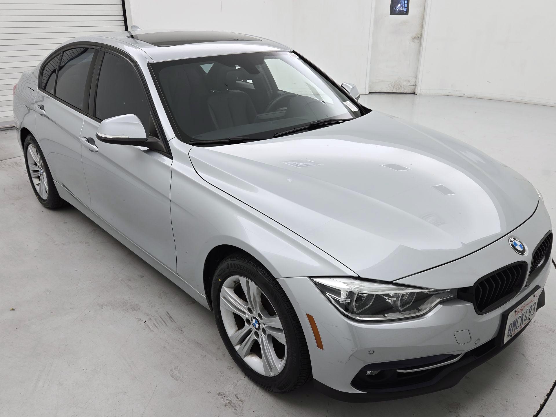 Thumbnail: 2016 BMW 3 Series - 1