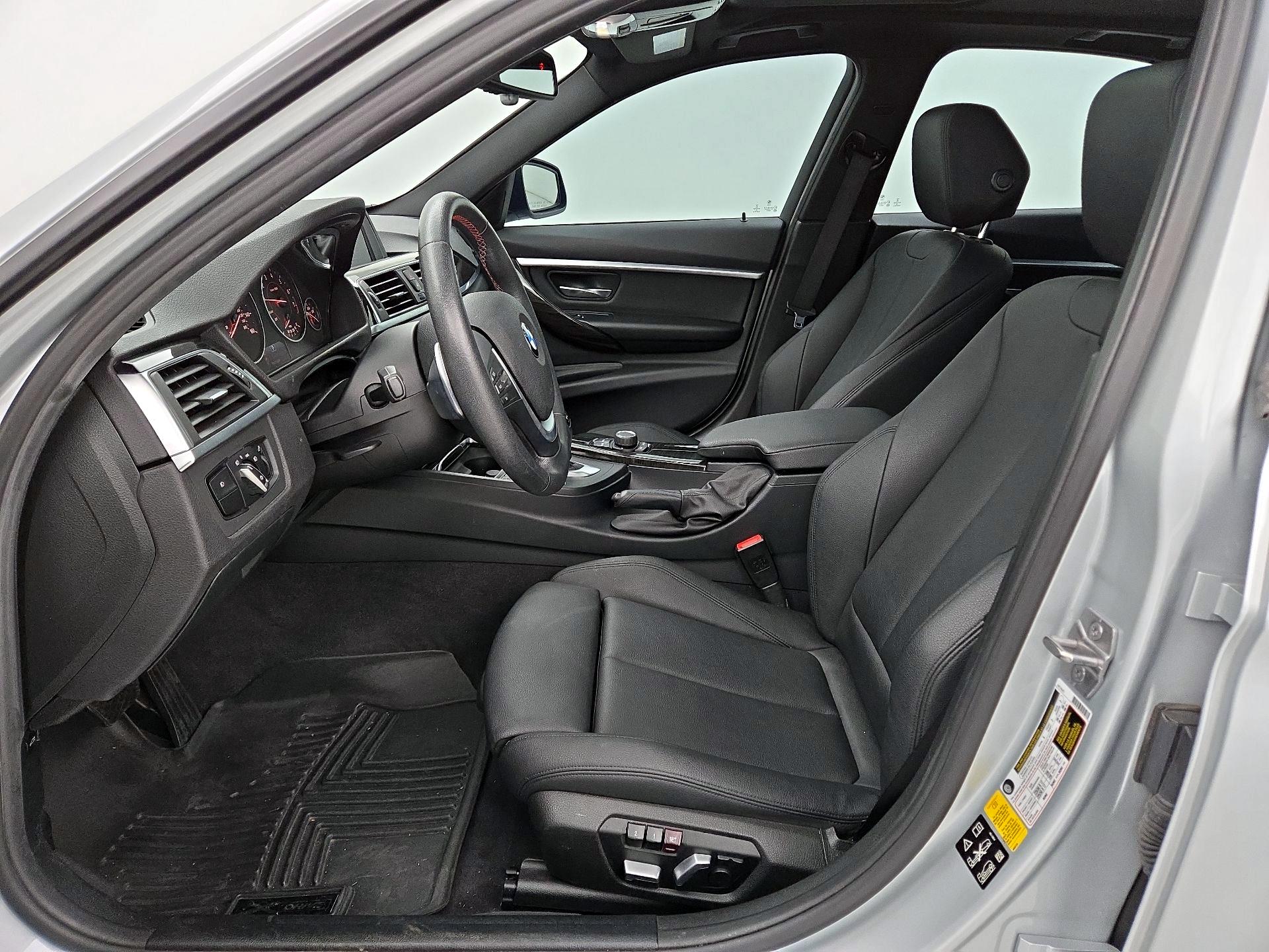 Thumbnail: 2016 BMW 3 Series - 9