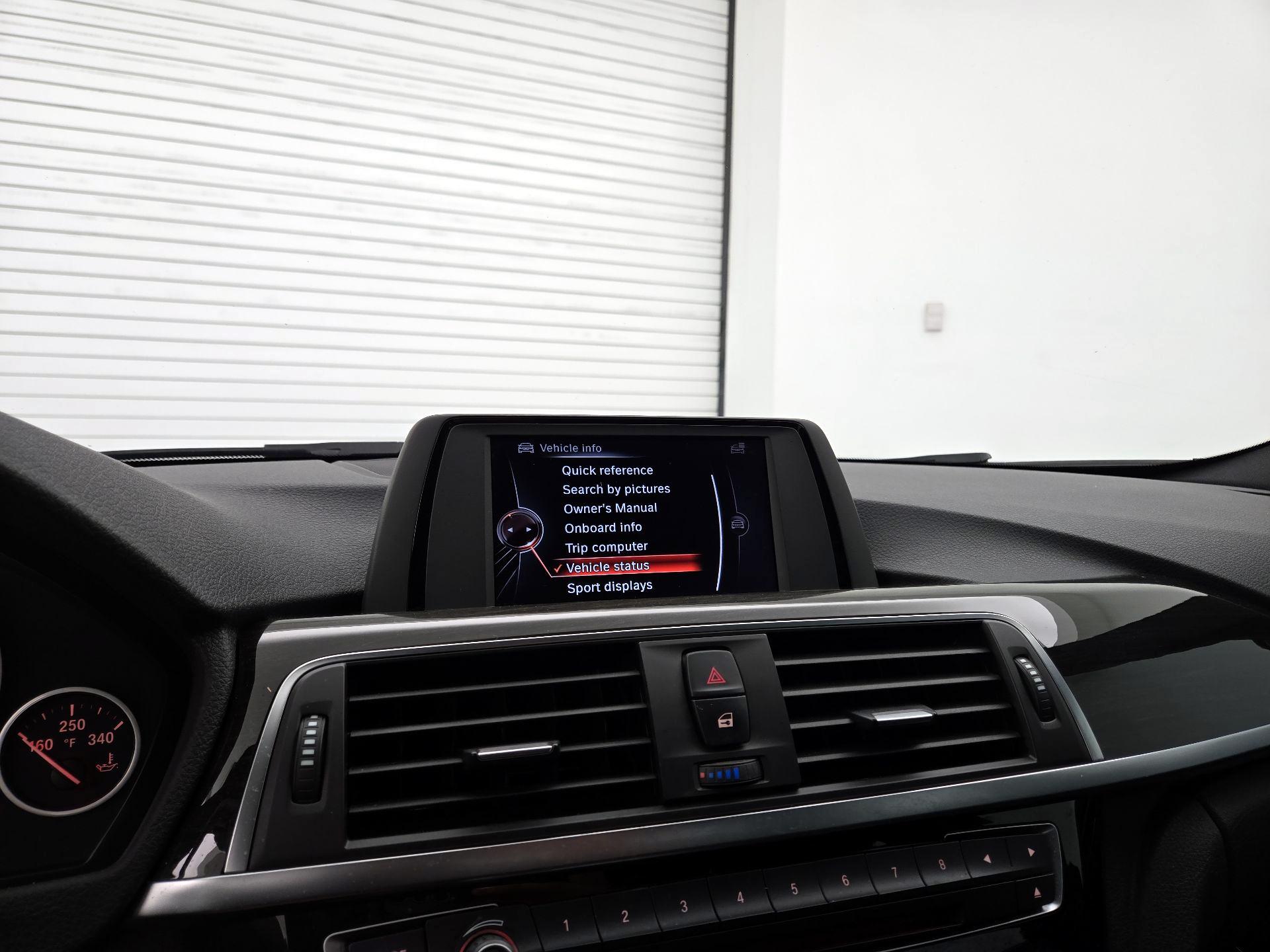 Thumbnail: 2016 BMW 3 Series - 13