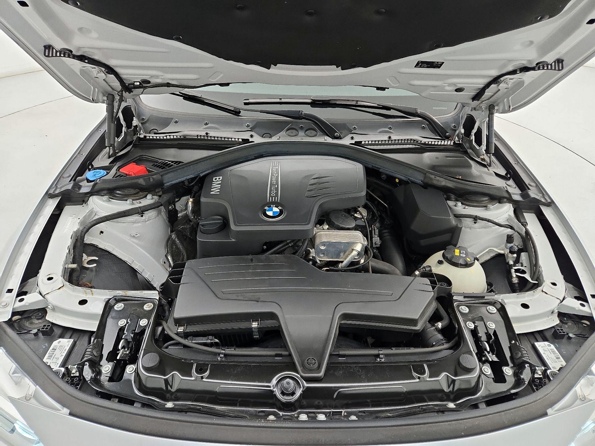 Thumbnail: 2016 BMW 3 Series - 19