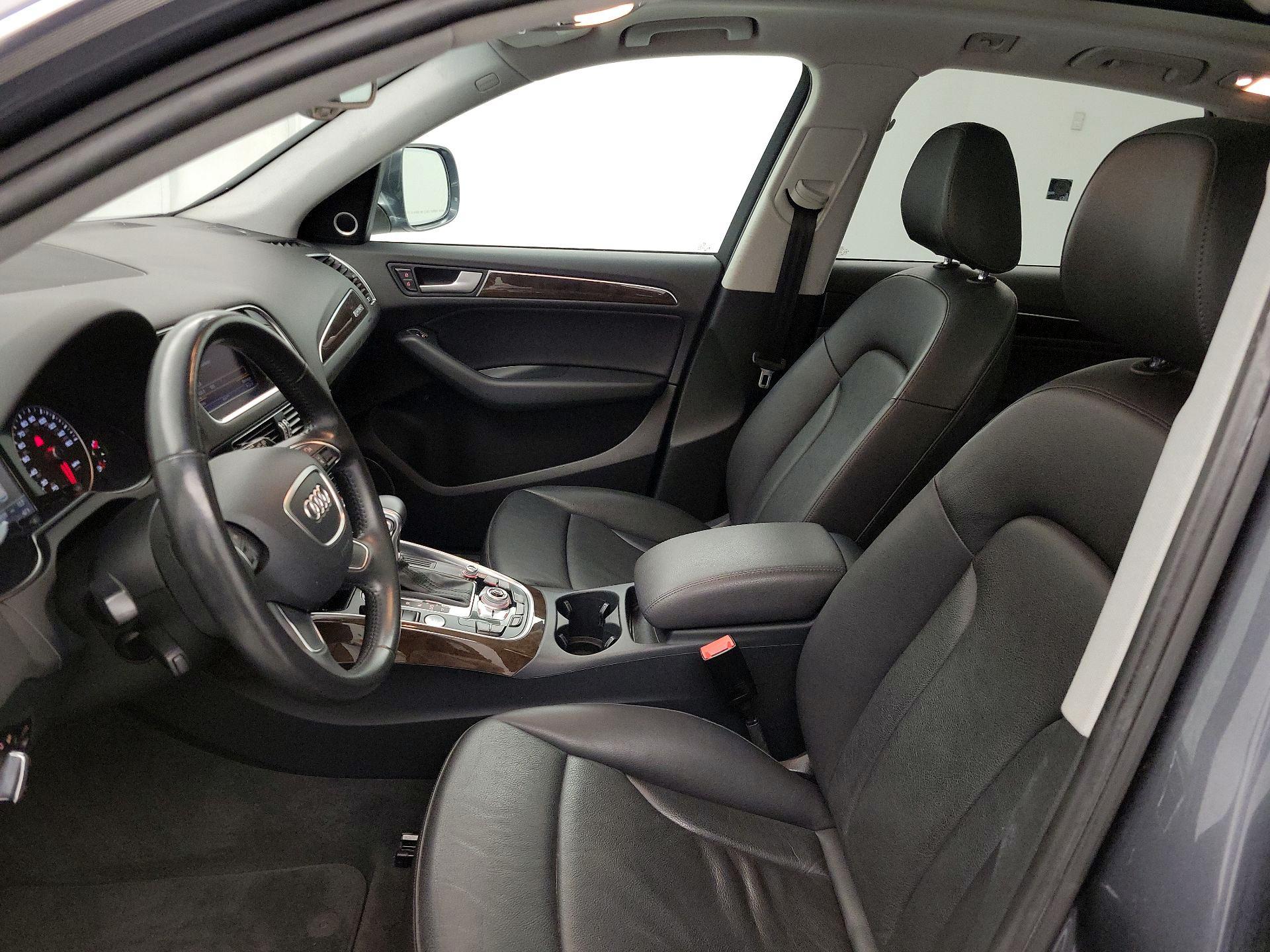 Thumbnail: 2014 Audi Q5 - 11