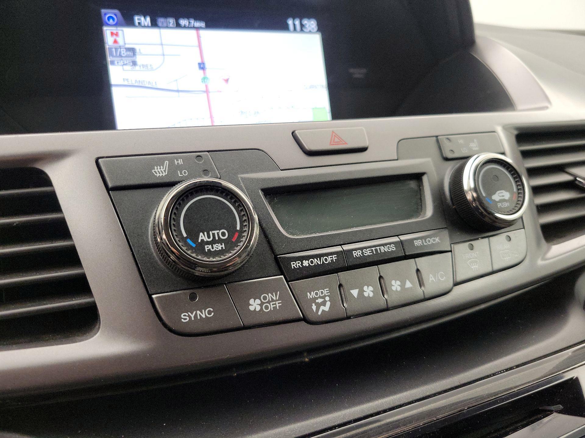Thumbnail: 2014 Honda Odyssey - 17